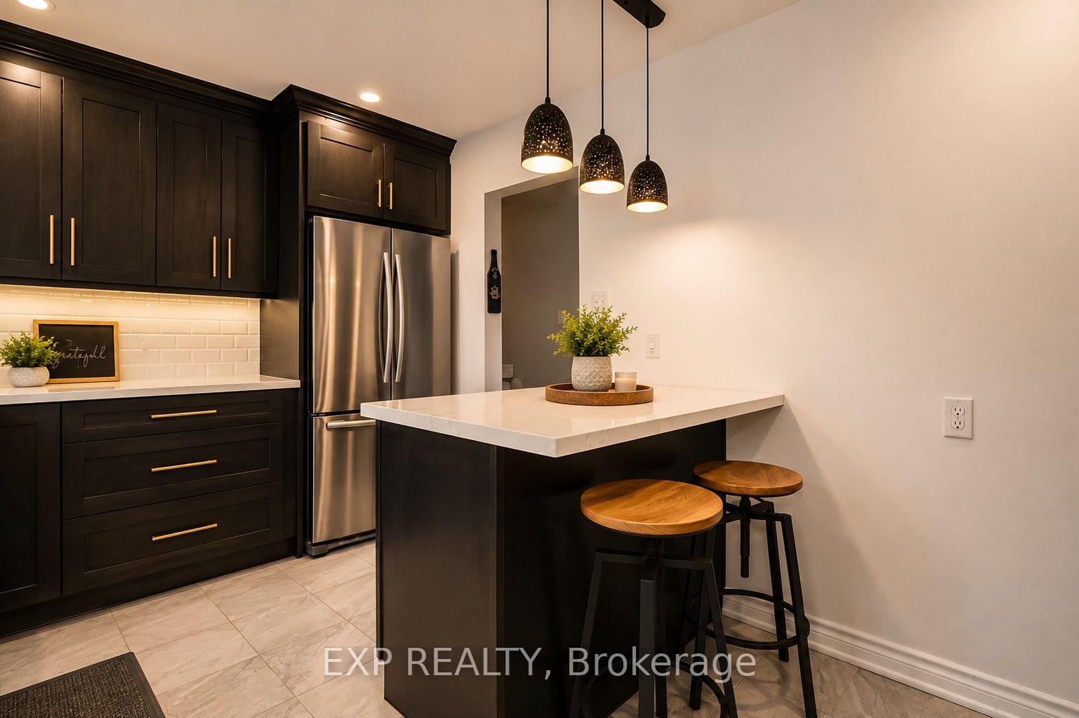 Photo 16 of 33 Fairlawn Road, Kitchener, Vanier - Kitchener — HOMEH