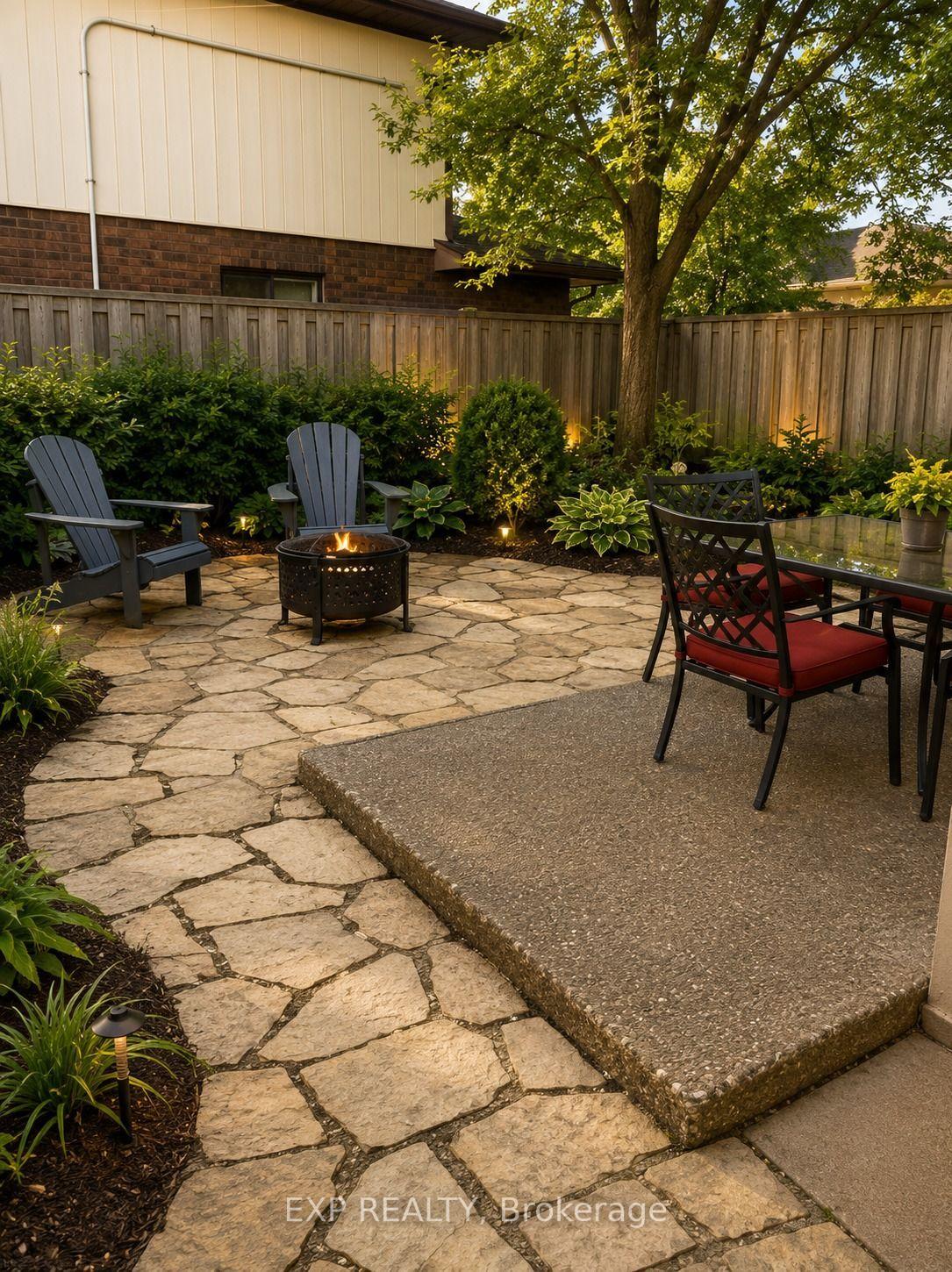 Photo 38 of 33 Fairlawn Road, Kitchener, Vanier - Kitchener — HOMEH