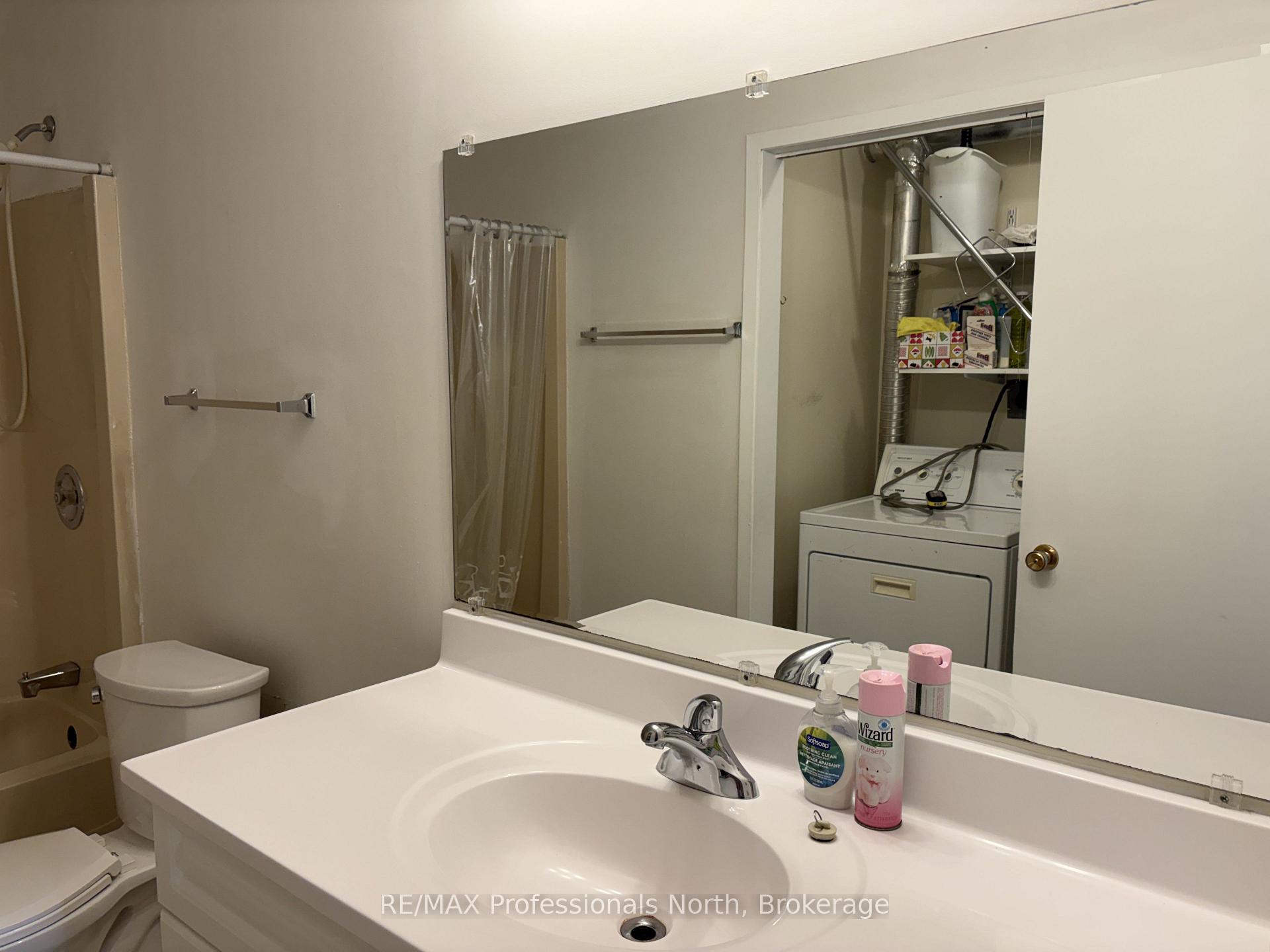 Photo 15 of 4 North Street N, Bracebridge, Monck (Bracebridge) — HOMEH