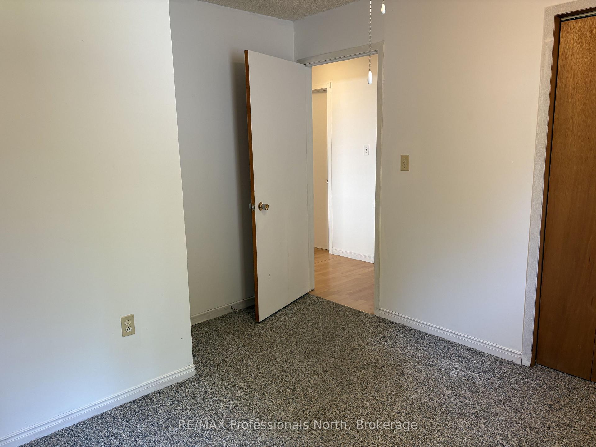 Photo 19 of 4 North Street N, Bracebridge, Monck (Bracebridge) — HOMEH