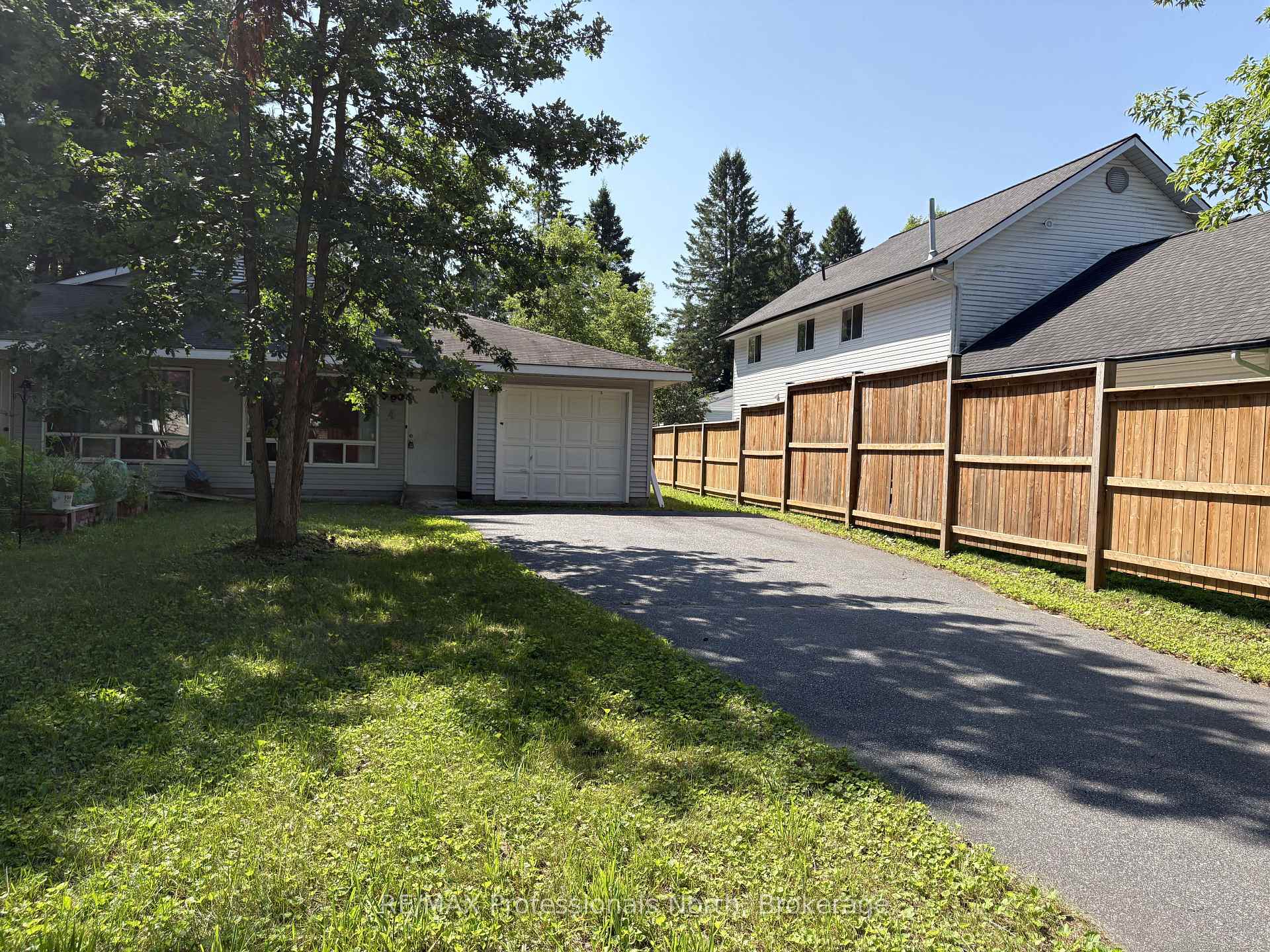 Photo 25 of 4 North Street N, Bracebridge, Monck (Bracebridge) — HOMEH