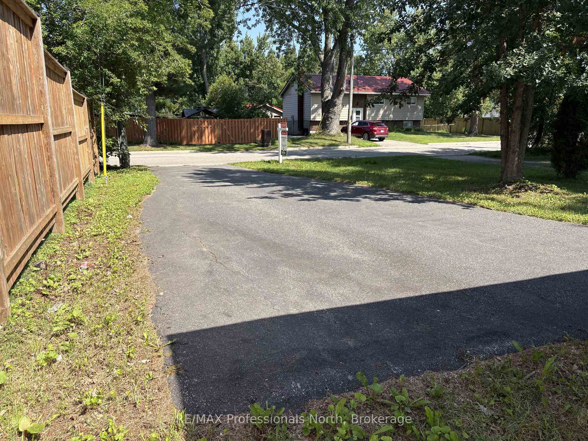 Photo 32 of 4 North Street N, Bracebridge, Monck (Bracebridge) — HOMEH