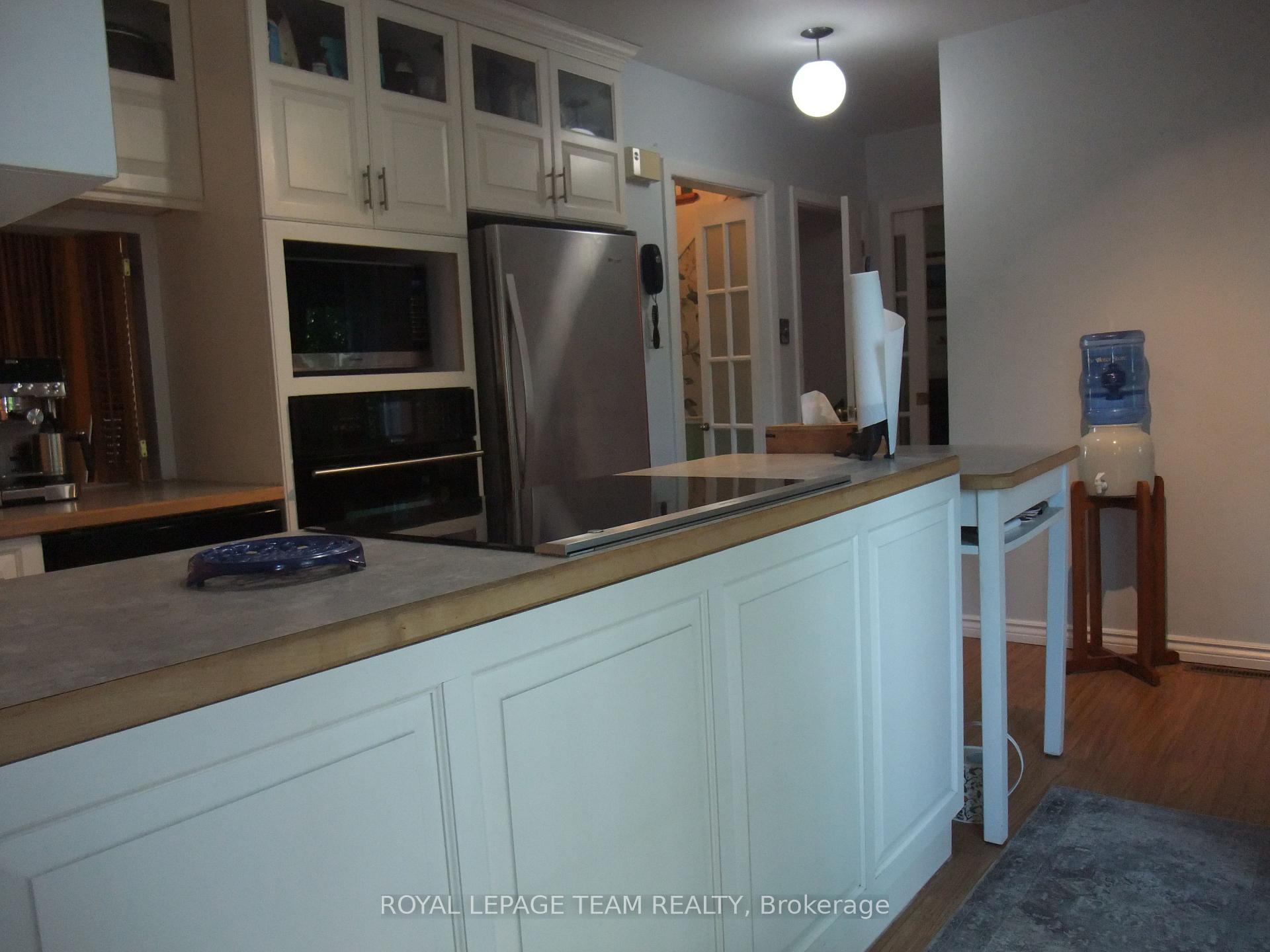 Photo 10 of 32 Gary Crescent, Arnprior, Arnprior — HOMEH