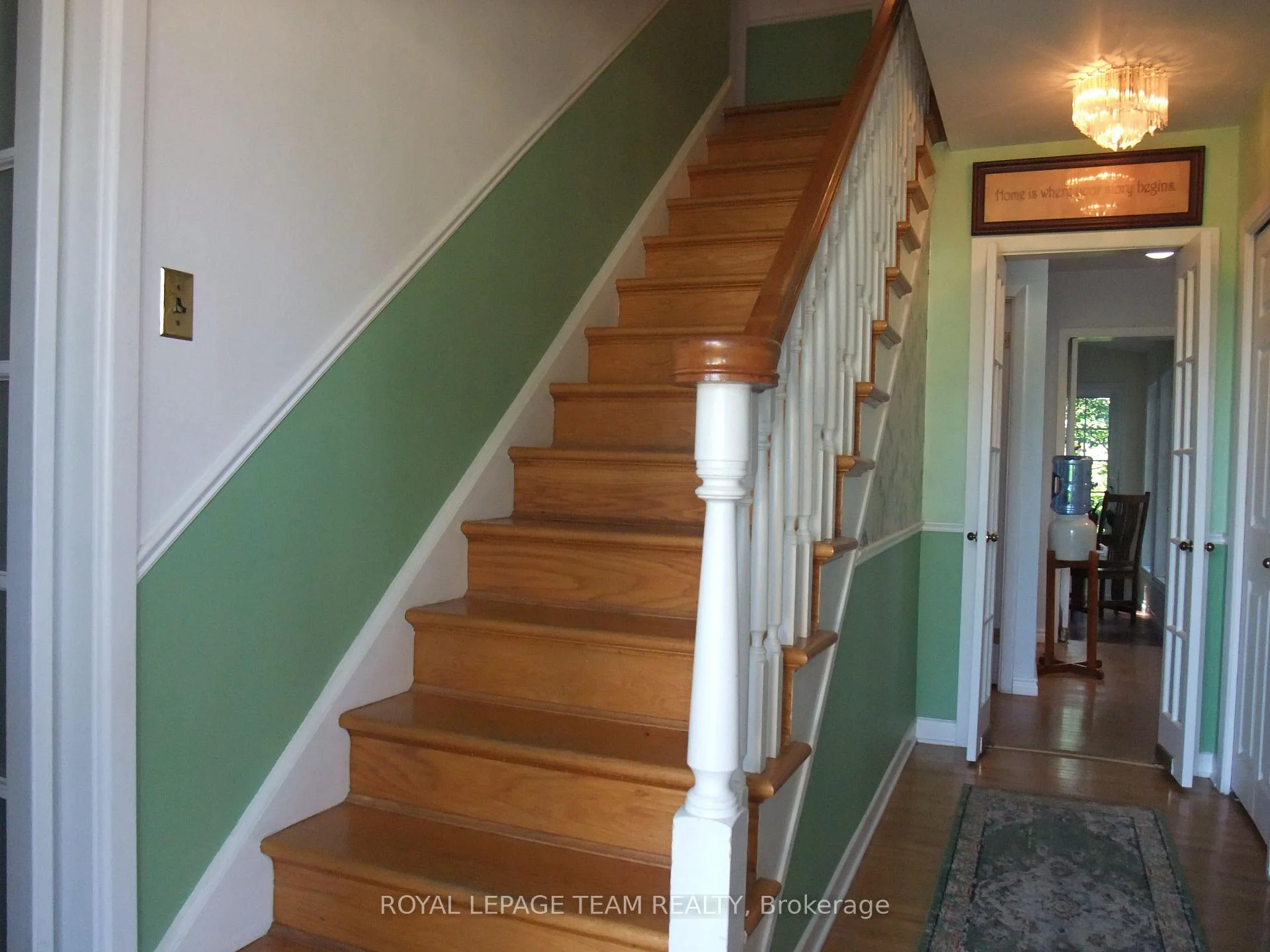 Photo 4 of 32 Gary Crescent, Arnprior, Arnprior — HOMEH