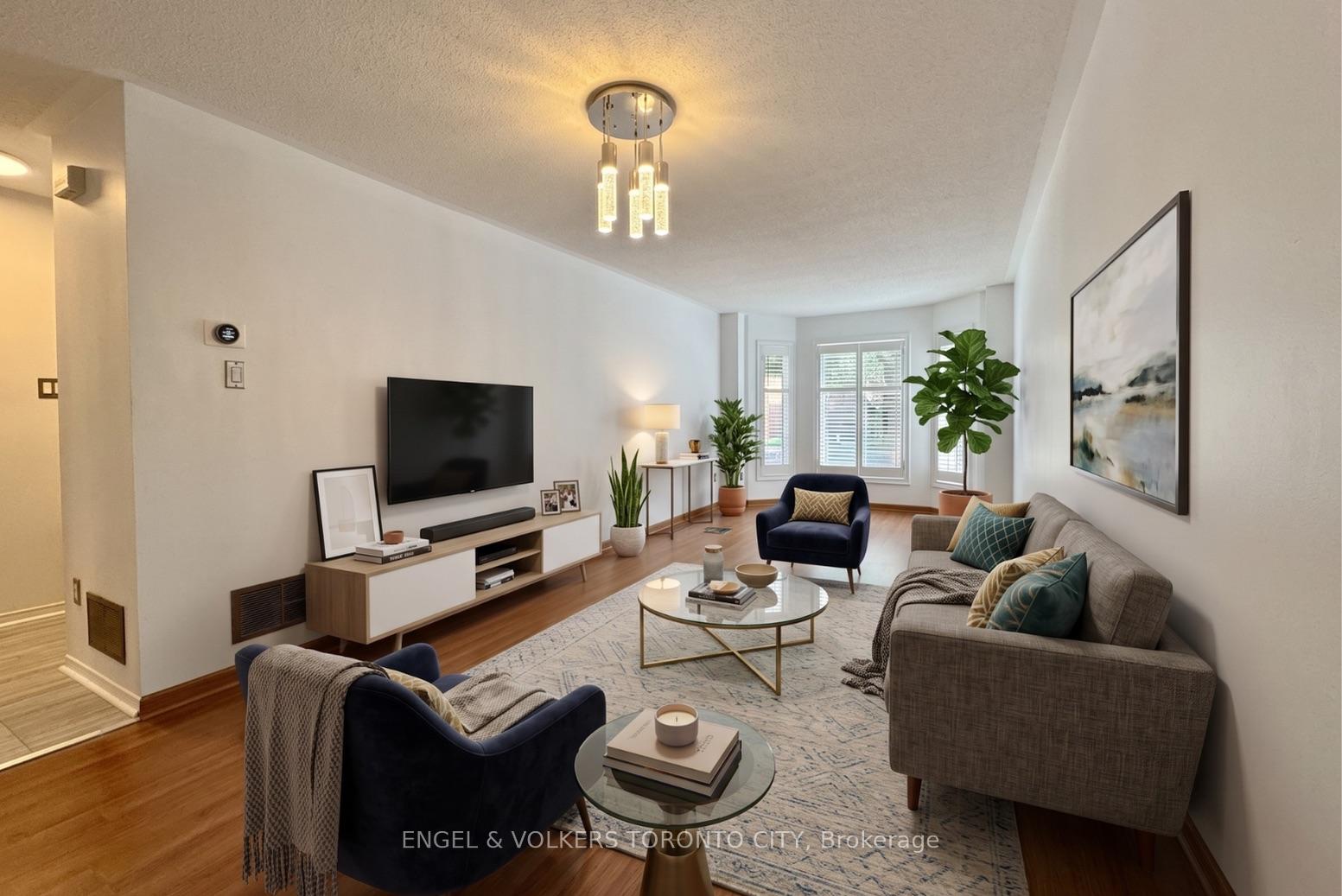 Photo 2 of 2052 Oak Bliss Crescent, Oakville, West Oak Trails — HOMEH