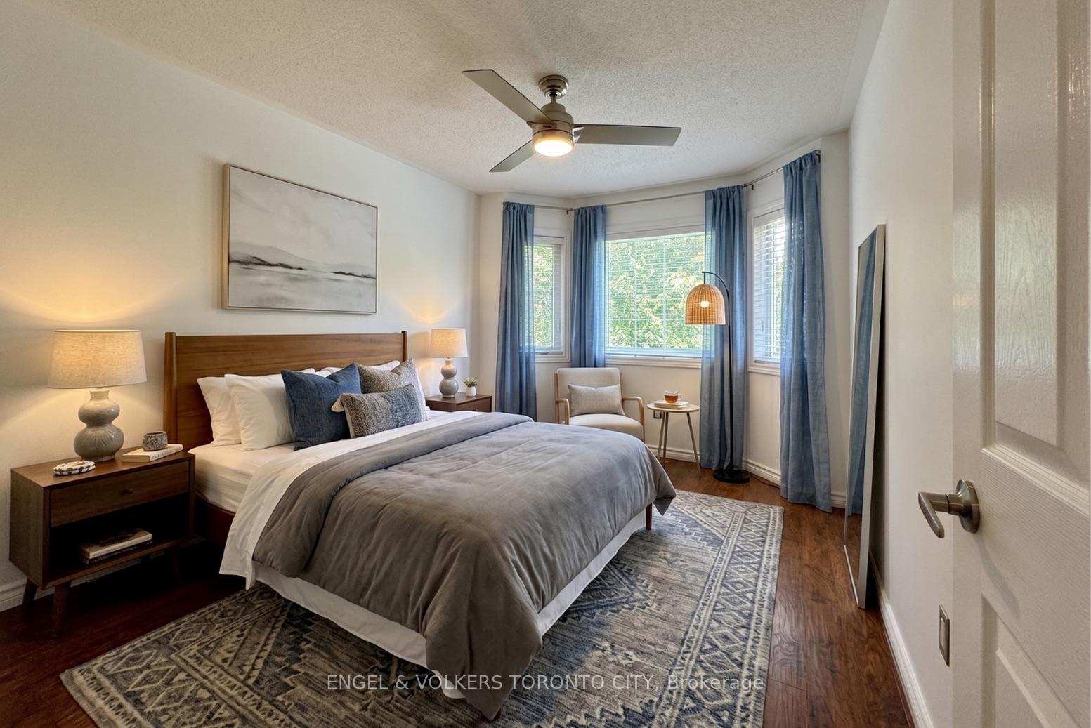 Photo 11 of 2052 Oak Bliss Crescent, Oakville, West Oak Trails — HOMEH