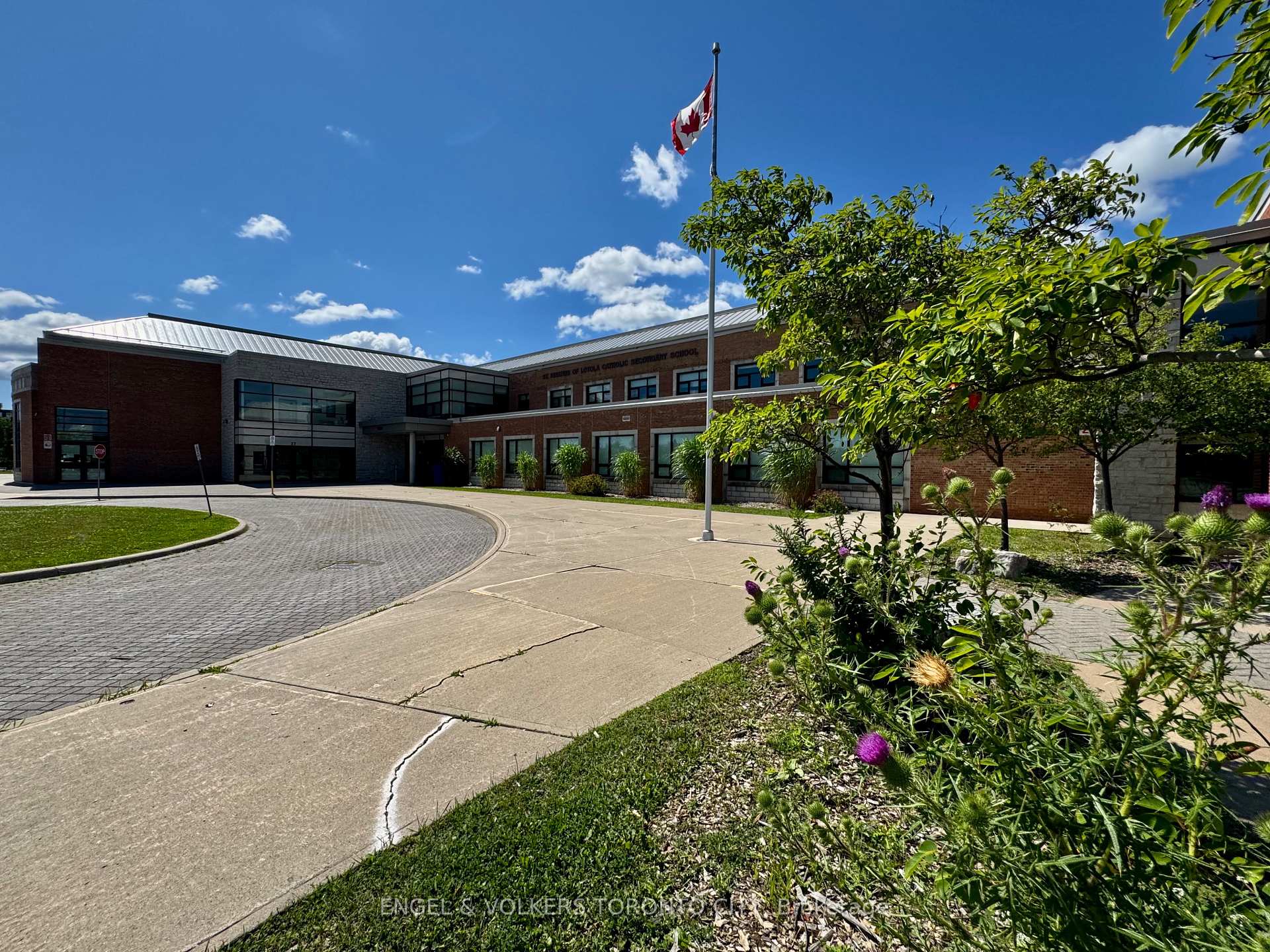 Photo 36 of 2052 Oak Bliss Crescent, Oakville, West Oak Trails — HOMEH