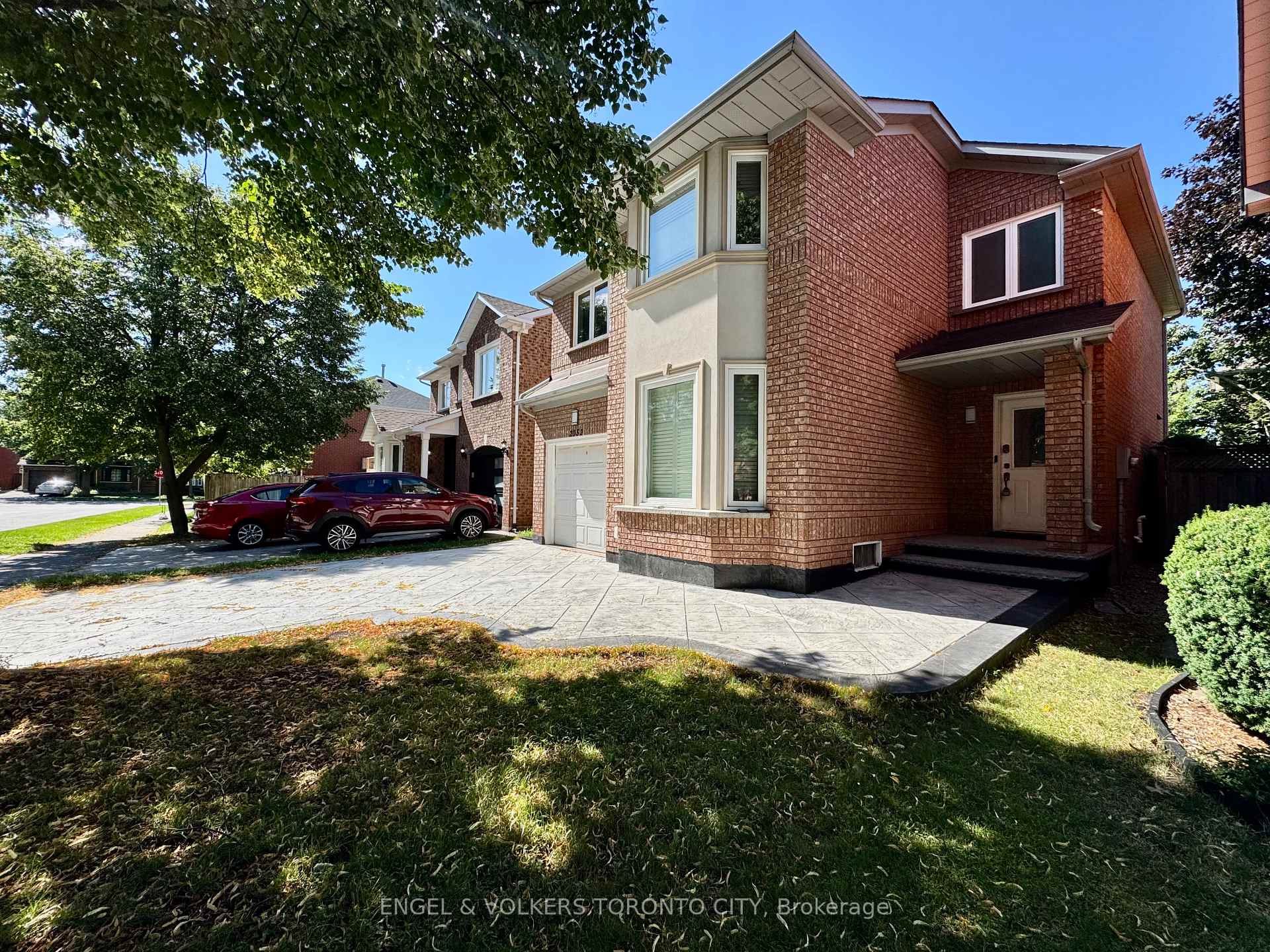 Photo 37 of 2052 Oak Bliss Crescent, Oakville, West Oak Trails — HOMEH