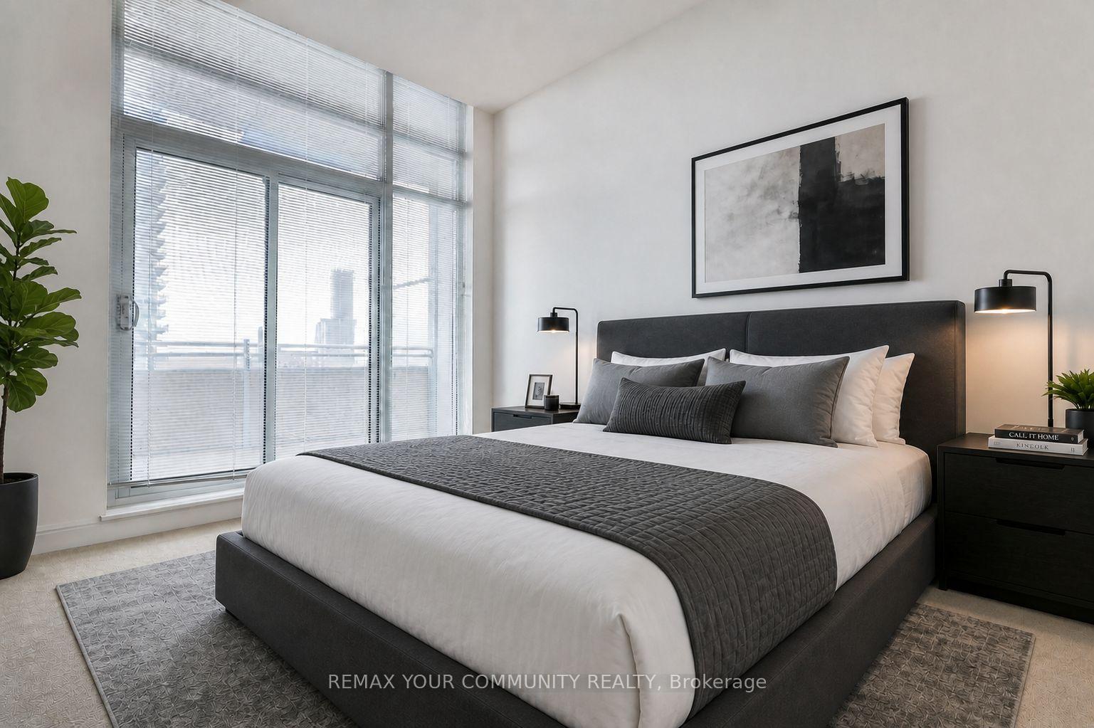 Photo 3 of Unit Ph 201, 8 Scollard Street, Toronto, The Annex — HOMEH