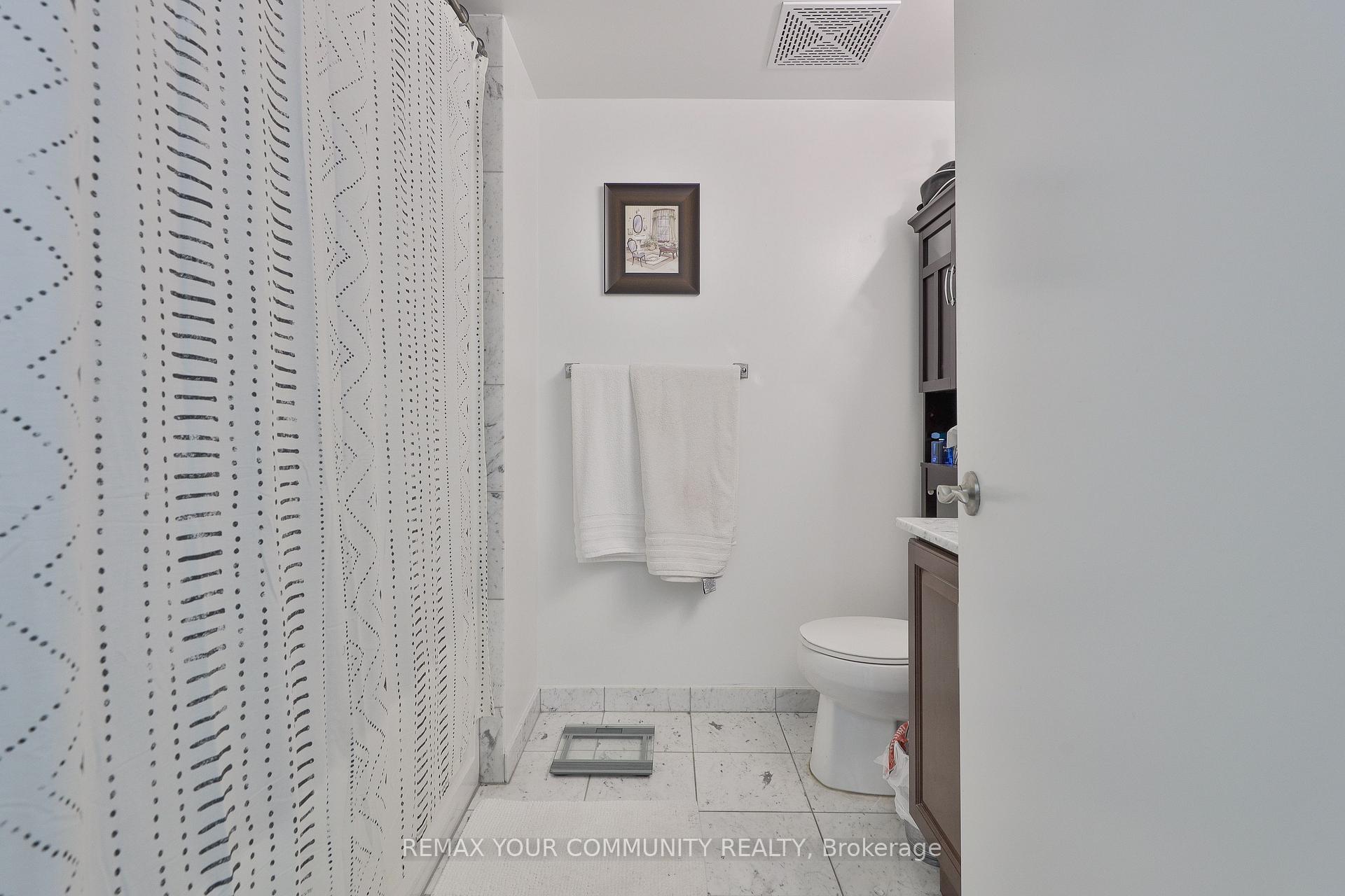 Photo 14 of Unit Ph 201, 8 Scollard Street, Toronto, The Annex — HOMEH