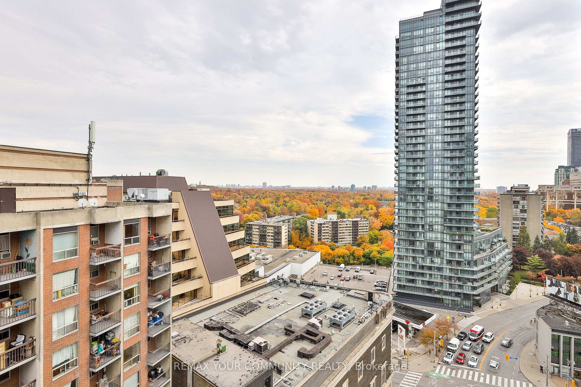 Photo 22 of Unit Ph 201, 8 Scollard Street, Toronto, The Annex — HOMEH