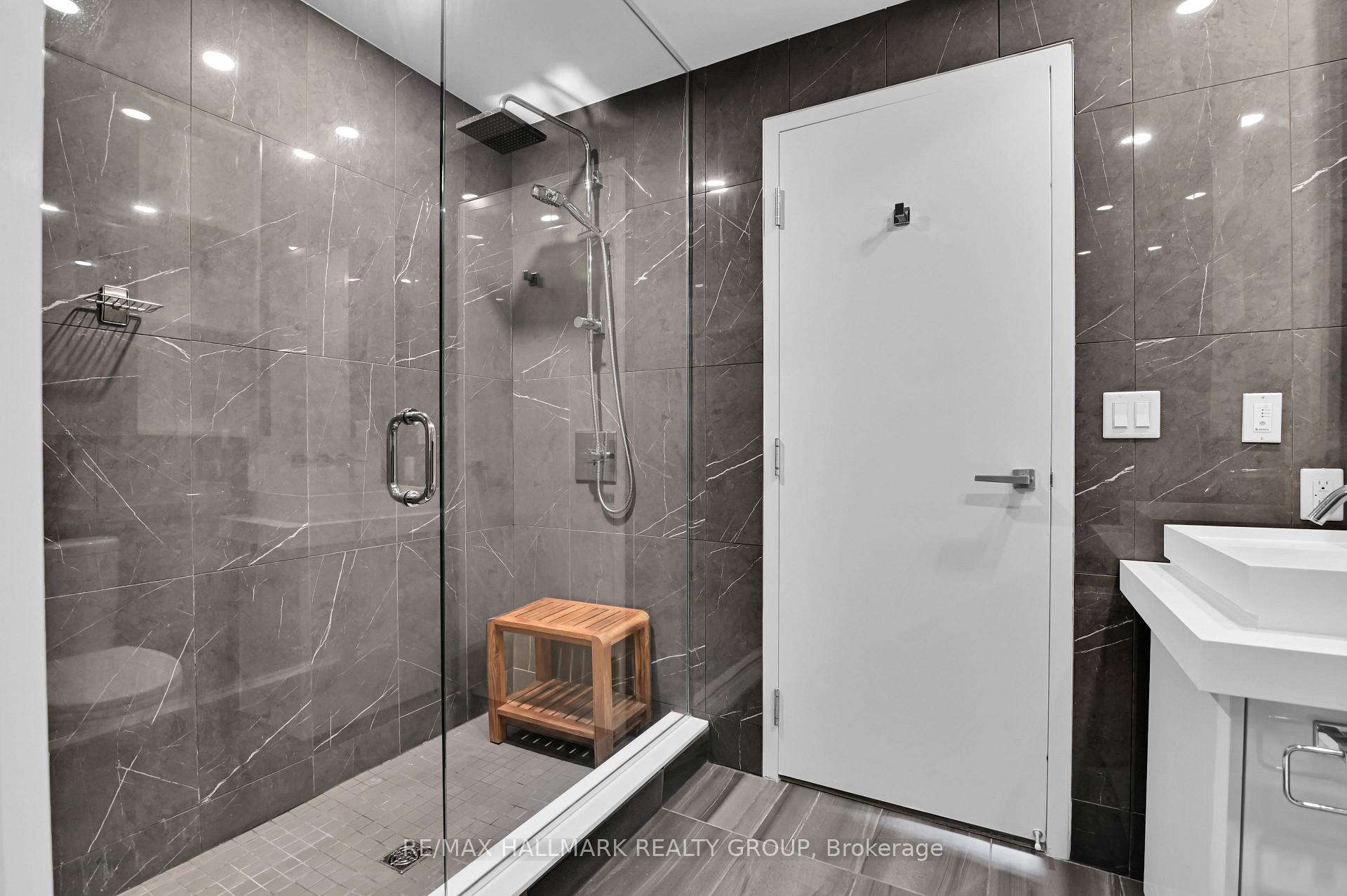 Photo 38 of Unit 1504, 101 Queen Street, Ottawa, Ottawa Centre — HOMEH