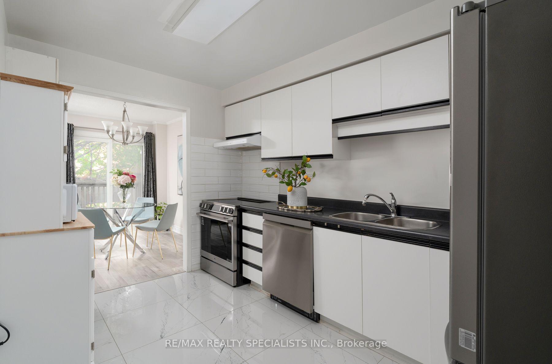 Photo 15 of 6803 Bansbridge Crescent, Mississauga, Lisgar — HOMEH