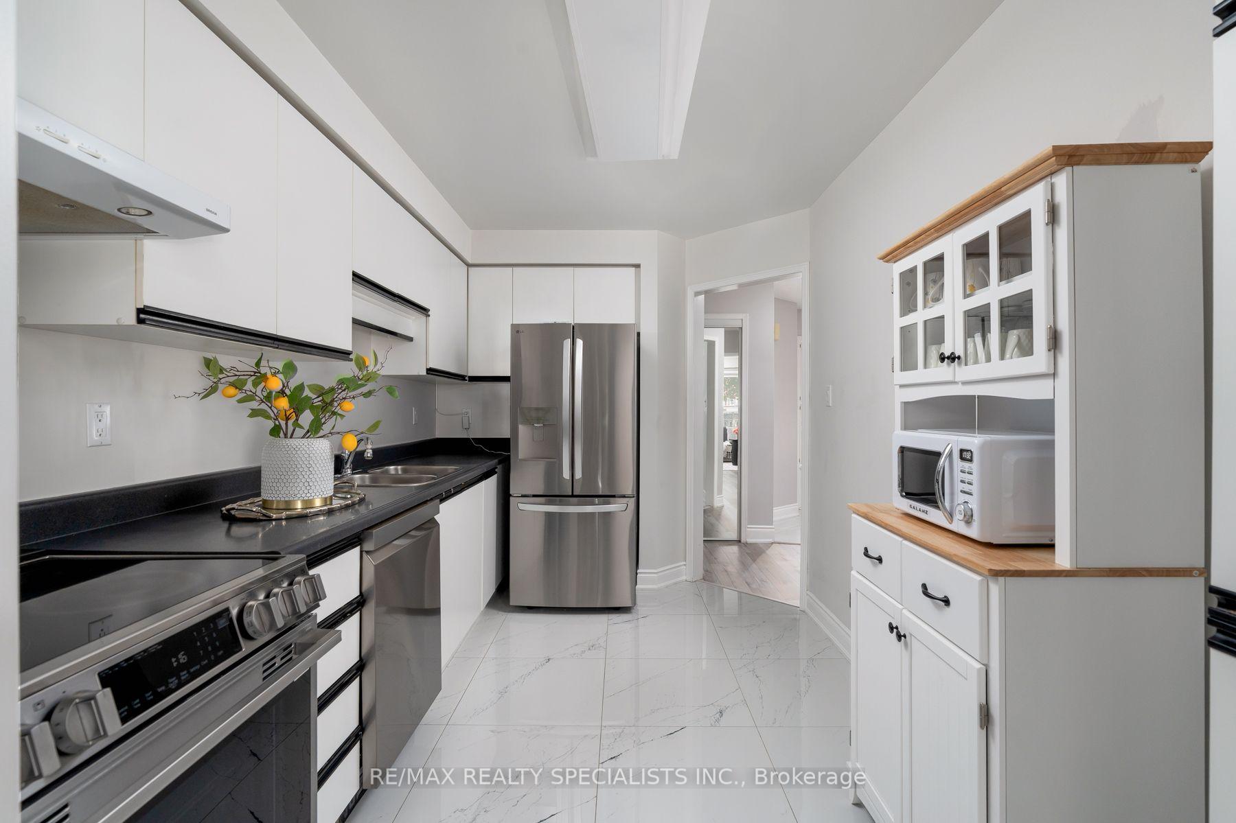 Photo 19 of 6803 Bansbridge Crescent, Mississauga, Lisgar — HOMEH