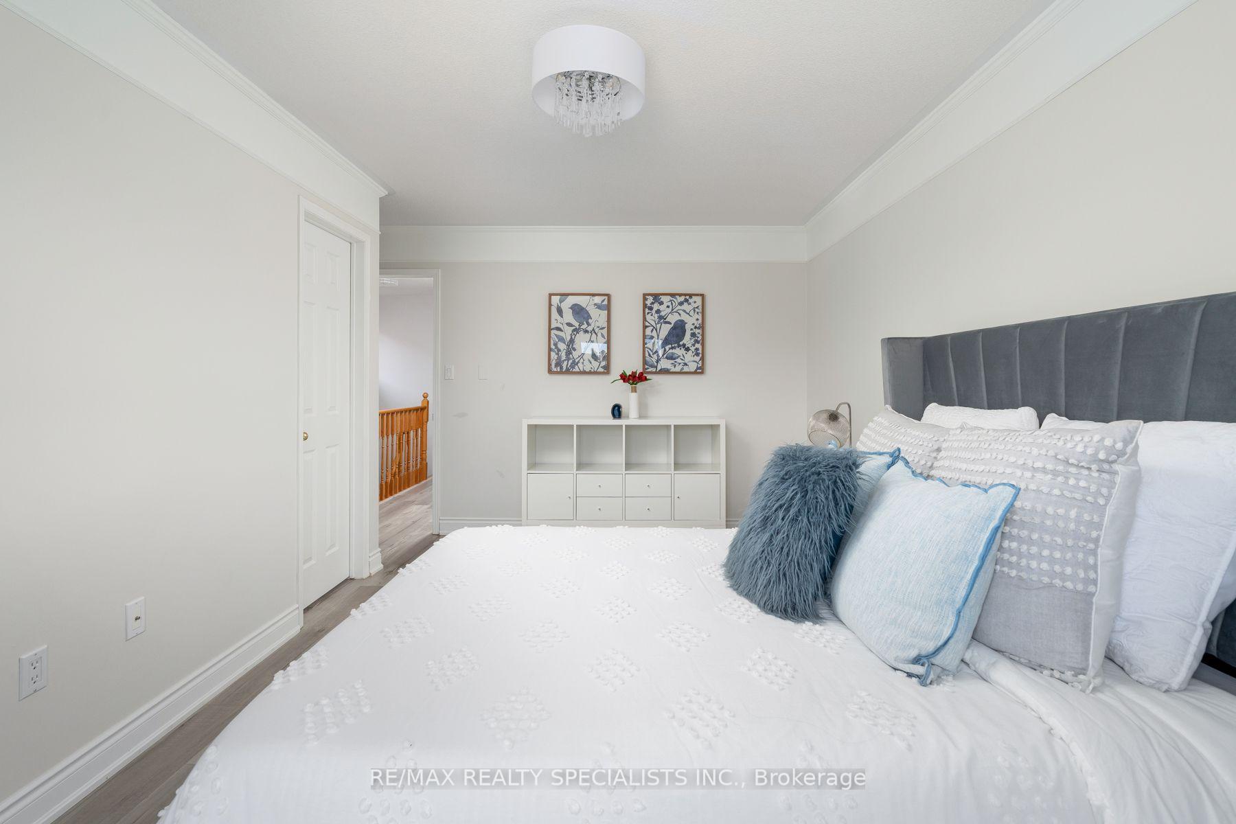 Photo 23 of 6803 Bansbridge Crescent, Mississauga, Lisgar — HOMEH