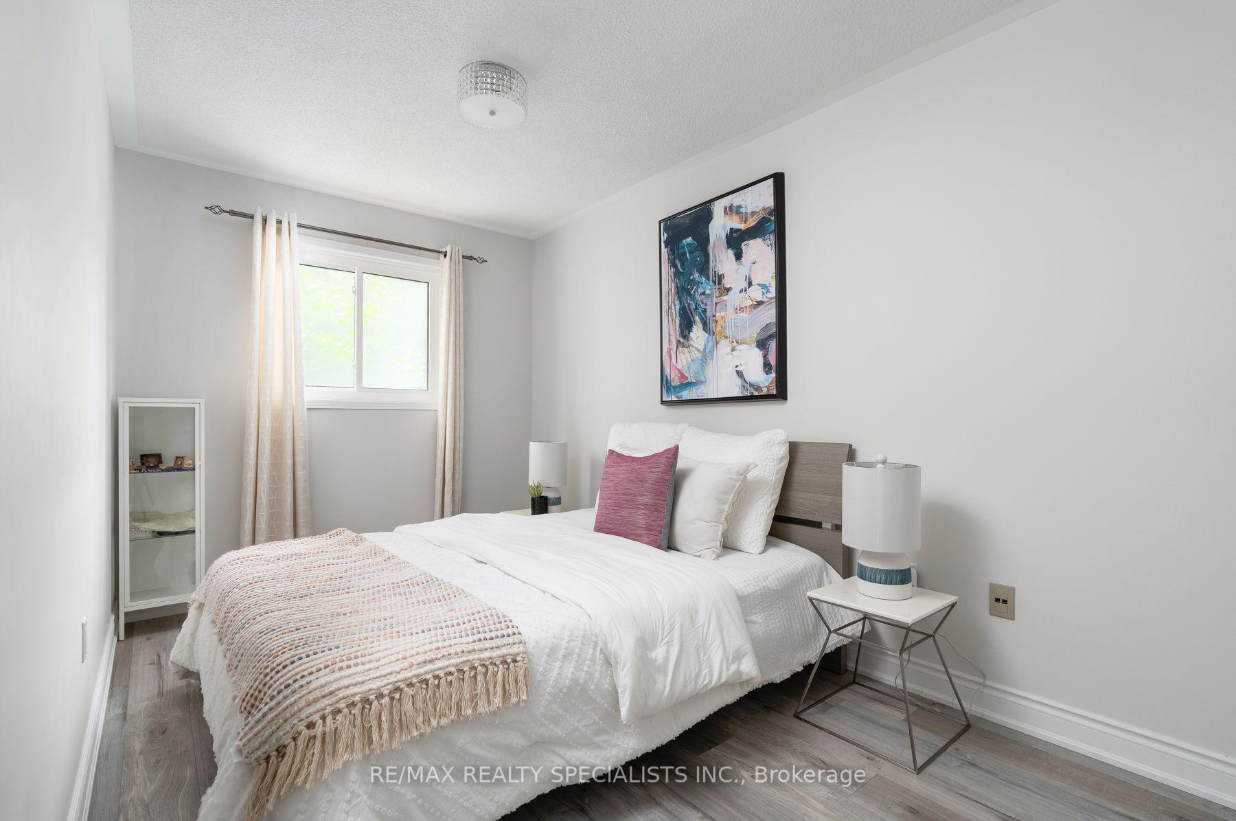 Photo 24 of 6803 Bansbridge Crescent, Mississauga, Lisgar — HOMEH