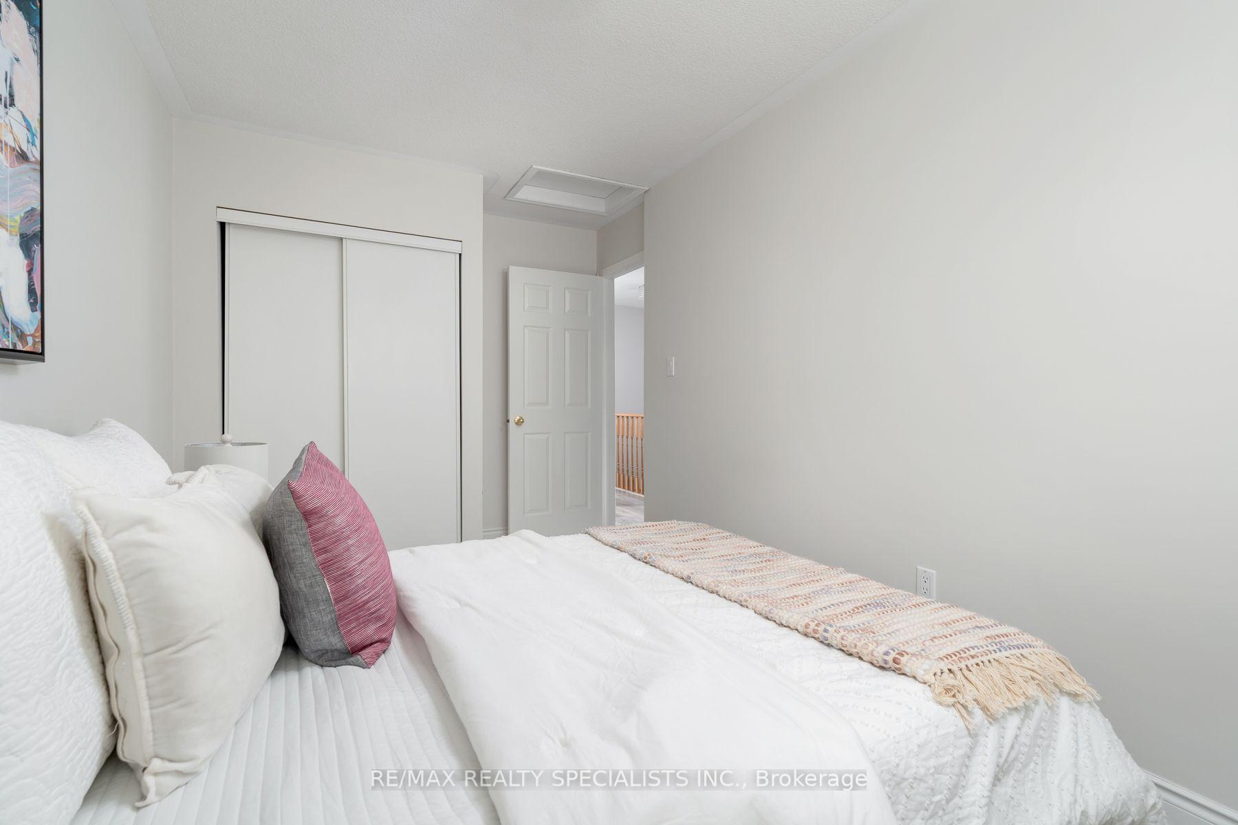 Photo 26 of 6803 Bansbridge Crescent, Mississauga, Lisgar — HOMEH