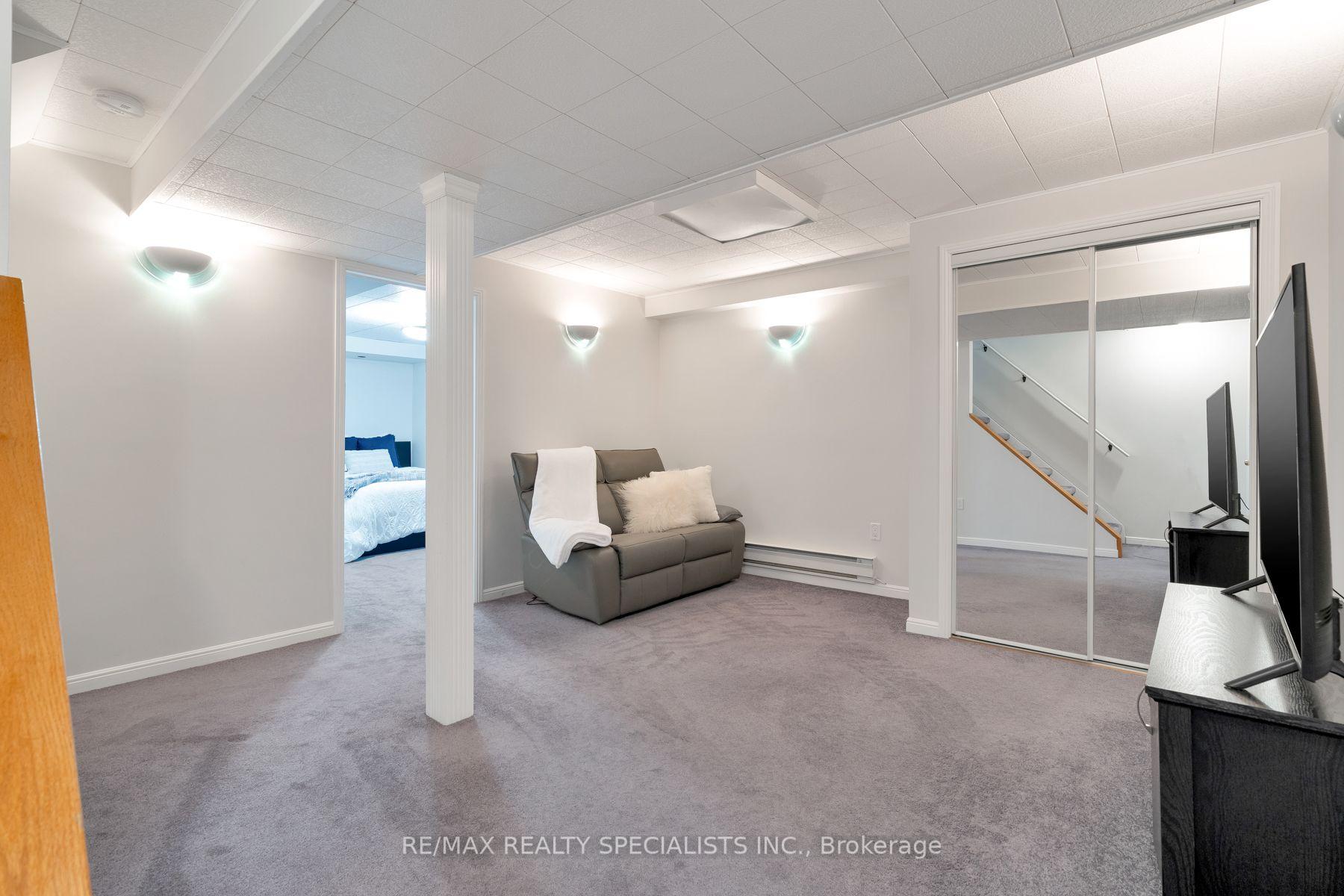 Photo 35 of 6803 Bansbridge Crescent, Mississauga, Lisgar — HOMEH