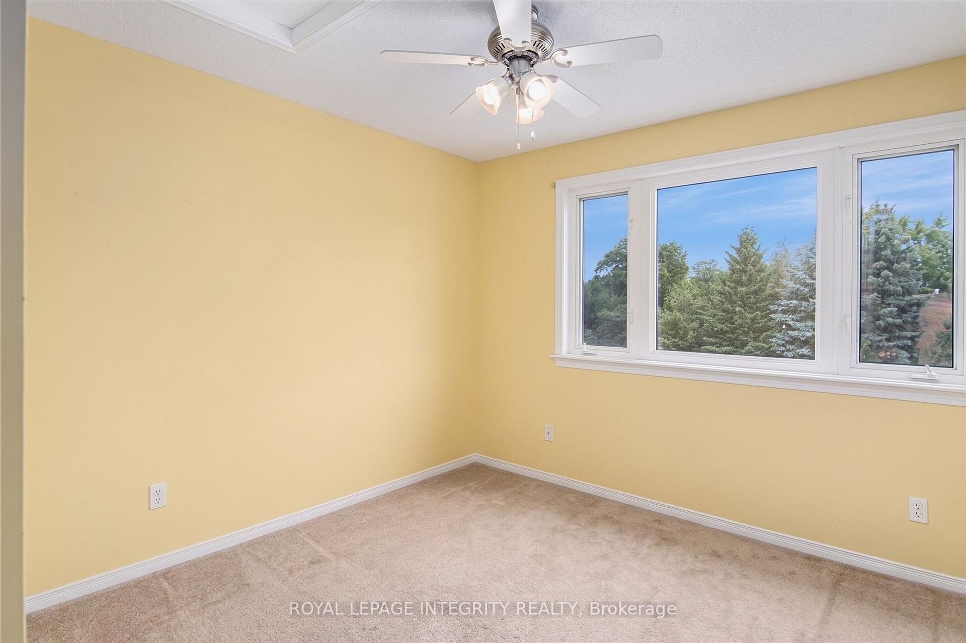 Photo 12 of 118 Monterey Drive, Ottawa, Leslie Park — HOMEH
