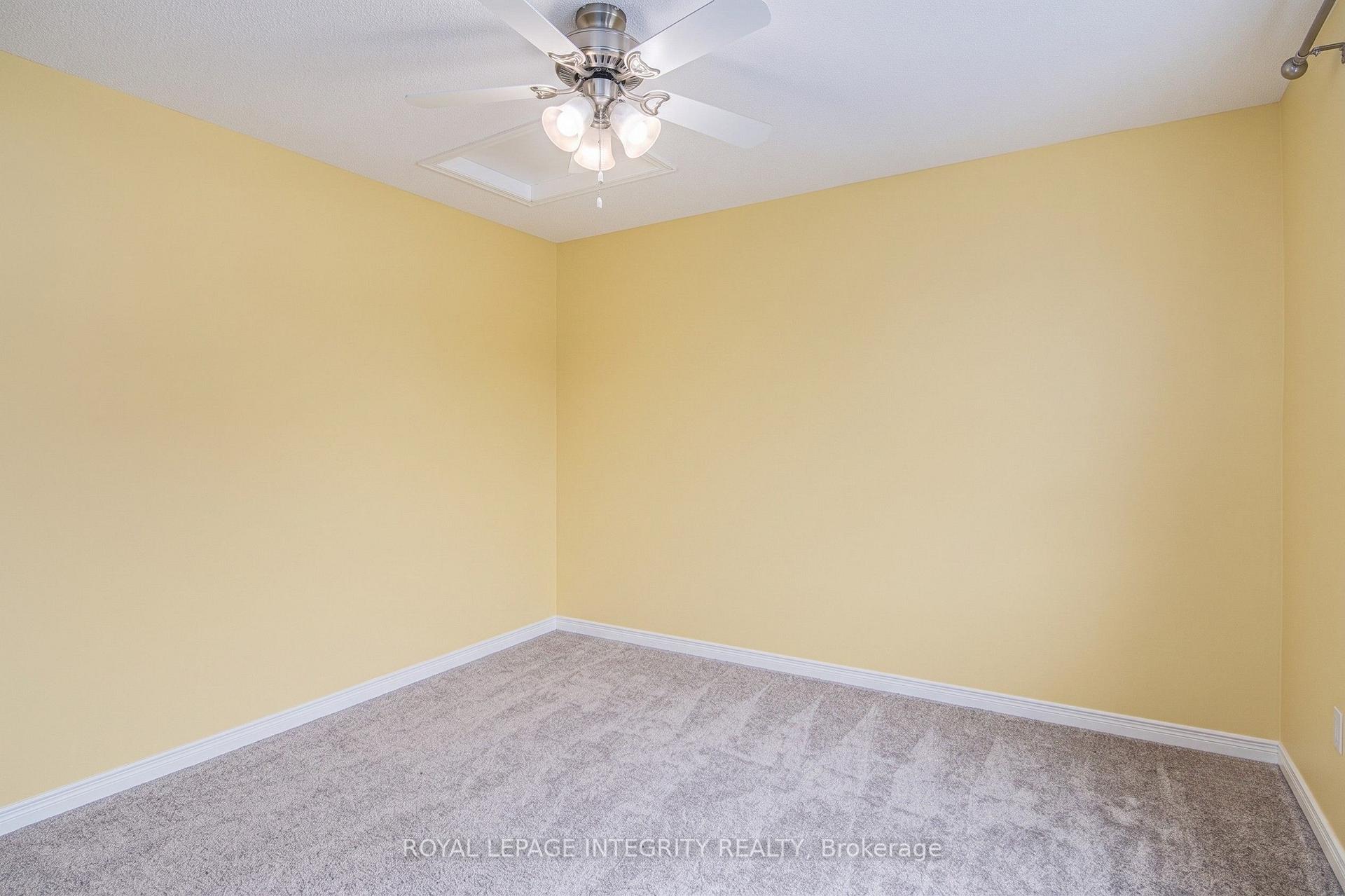 Photo 13 of 118 Monterey Drive, Ottawa, Leslie Park — HOMEH