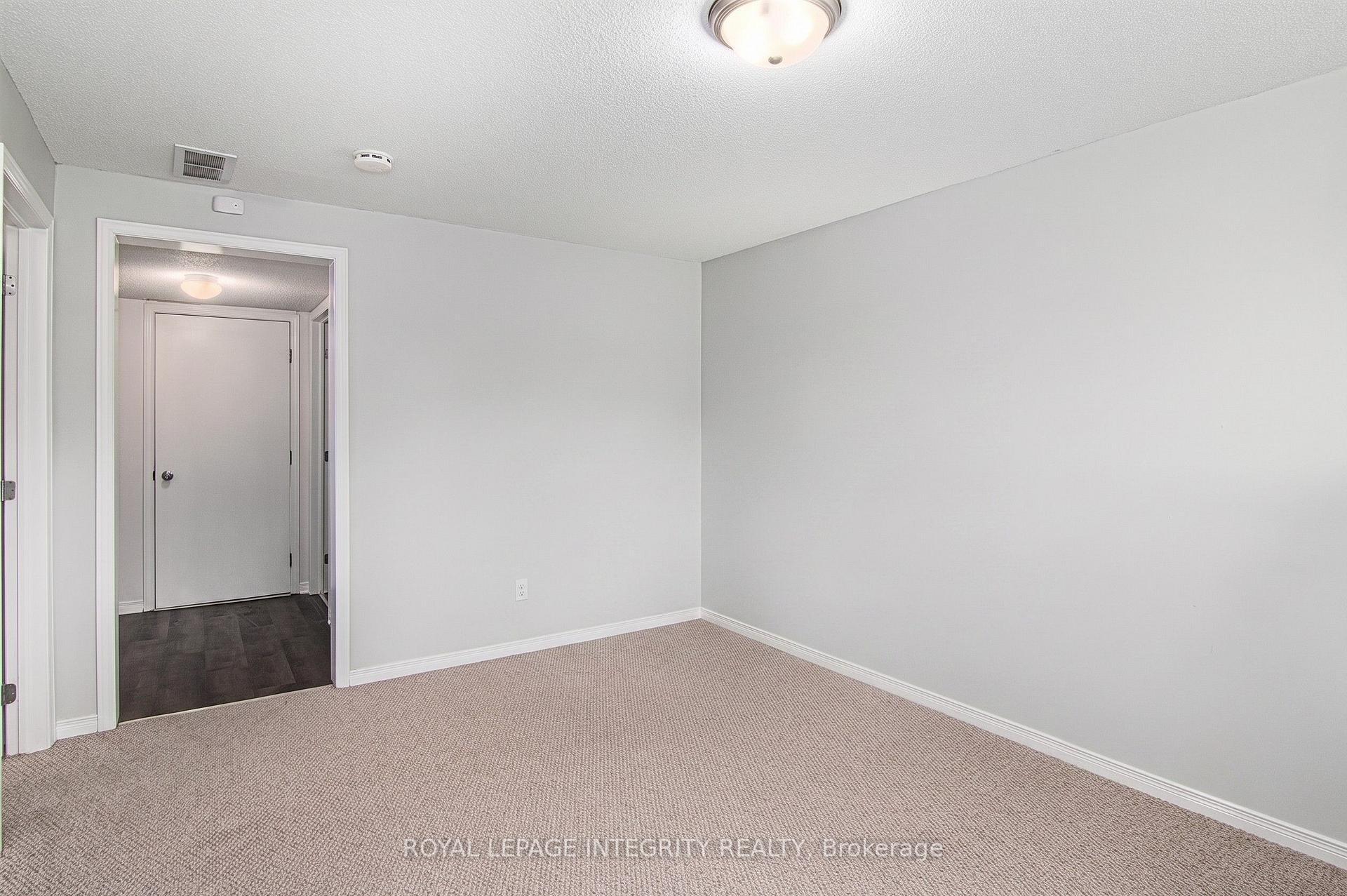 Photo 18 of 118 Monterey Drive, Ottawa, Leslie Park — HOMEH