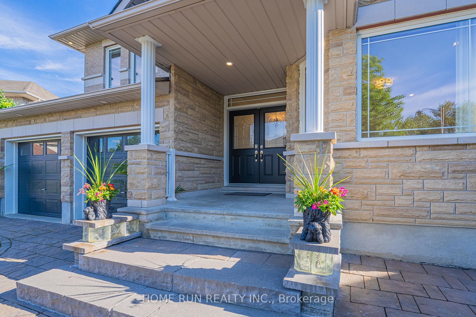 Photo 6 of 233 Marjan Crescent, Ottawa, Barrhaven - Hearts Desire — HOMEH