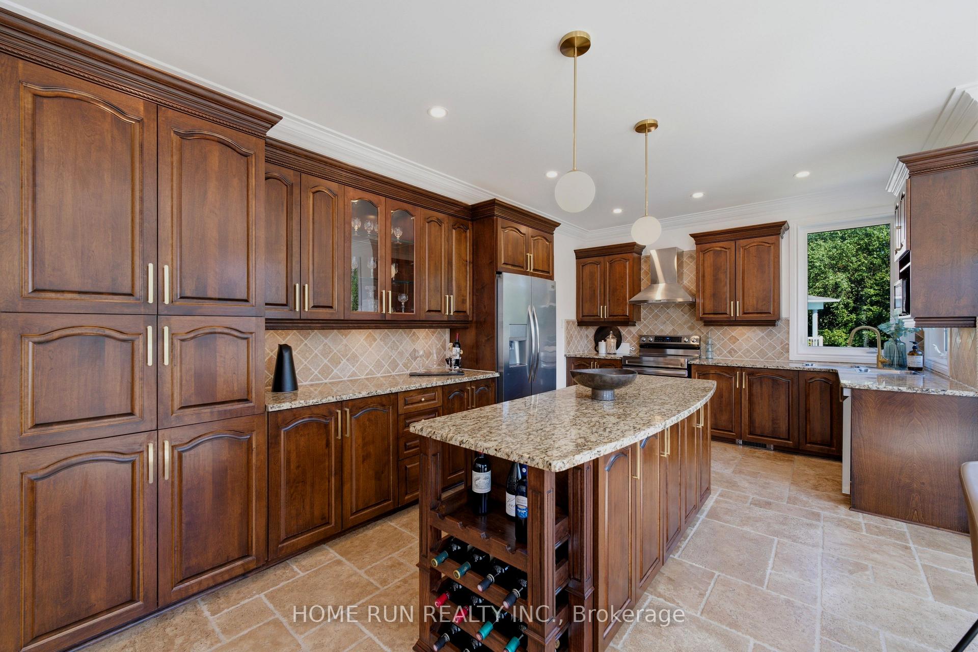 Photo 22 of 233 Marjan Crescent, Ottawa, Barrhaven - Hearts Desire — HOMEH