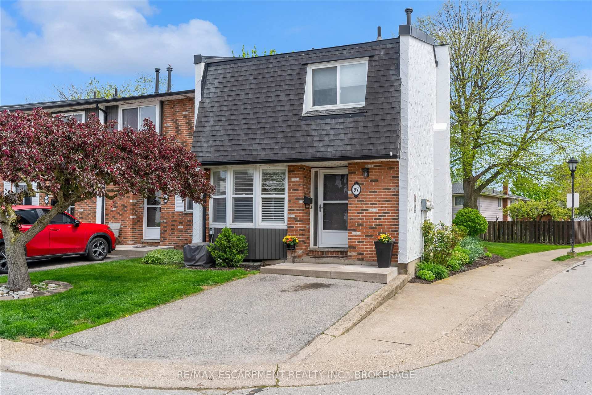Photo 2 of Unit 97, 77 Linwell Road, St. Catharines, Lakeport — HOMEH