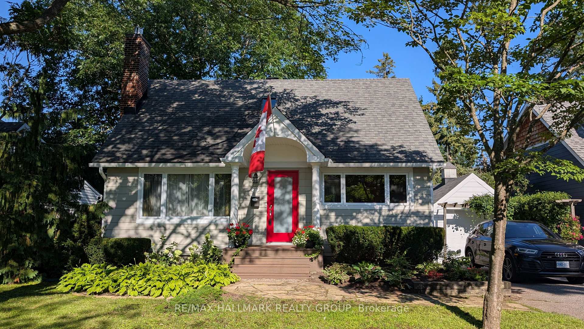 Photo 1 of 22 Dunvegan Road, Ottawa, Manor Park — HOMEH