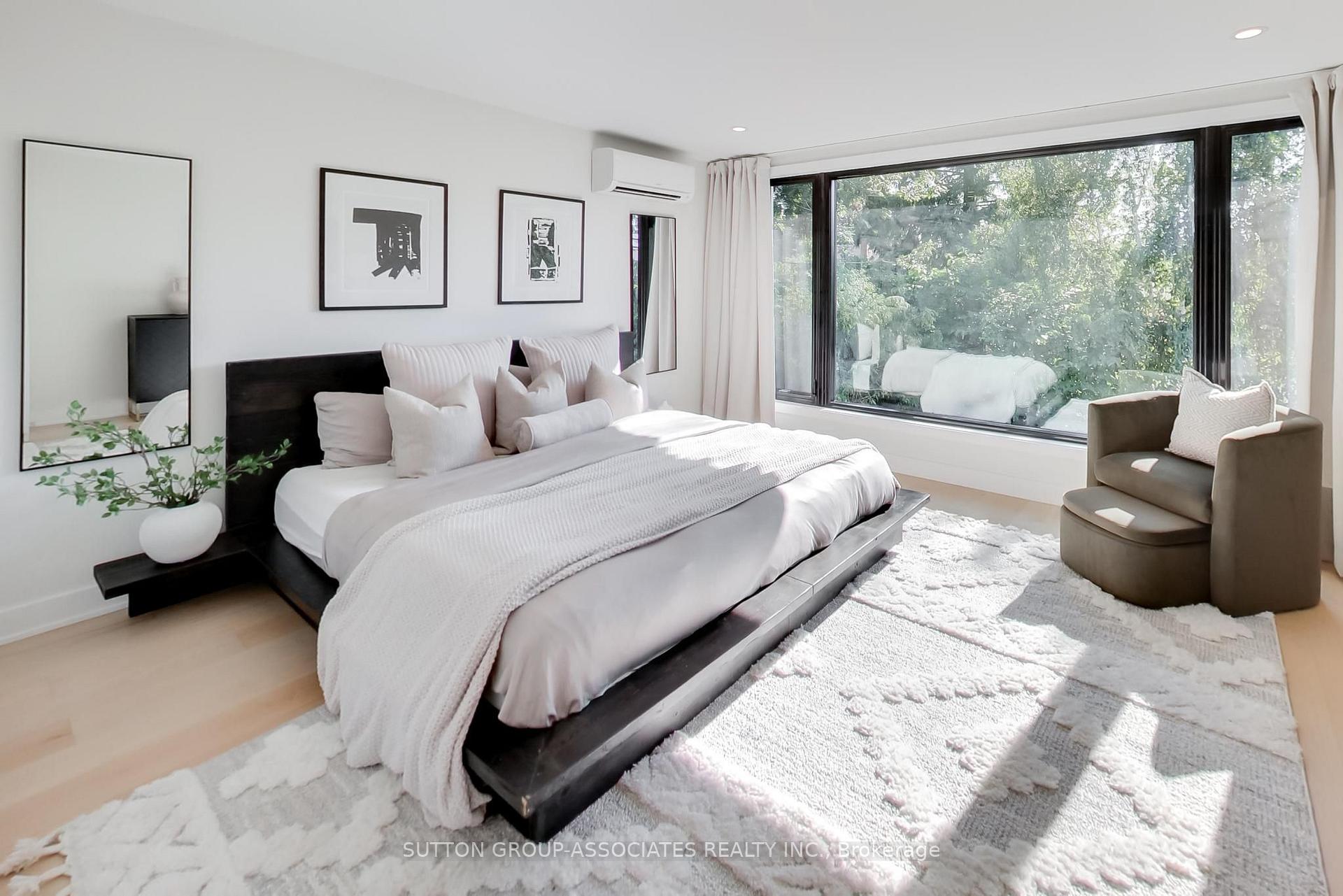 Photo 18 of 10 Winnett Avenue, Toronto, Humewood-Cedarvale — HOMEH