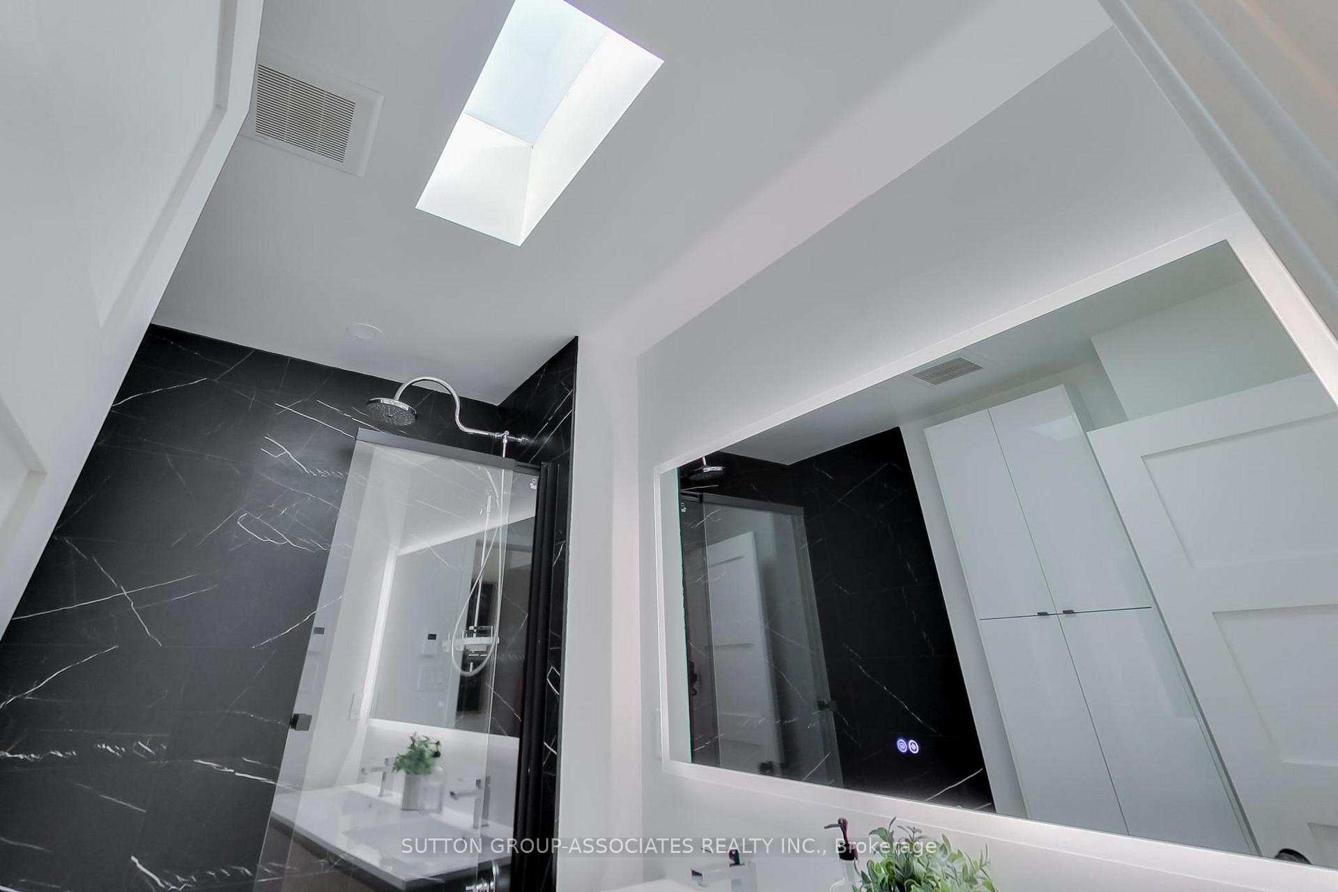 Photo 24 of 10 Winnett Avenue, Toronto, Humewood-Cedarvale — HOMEH