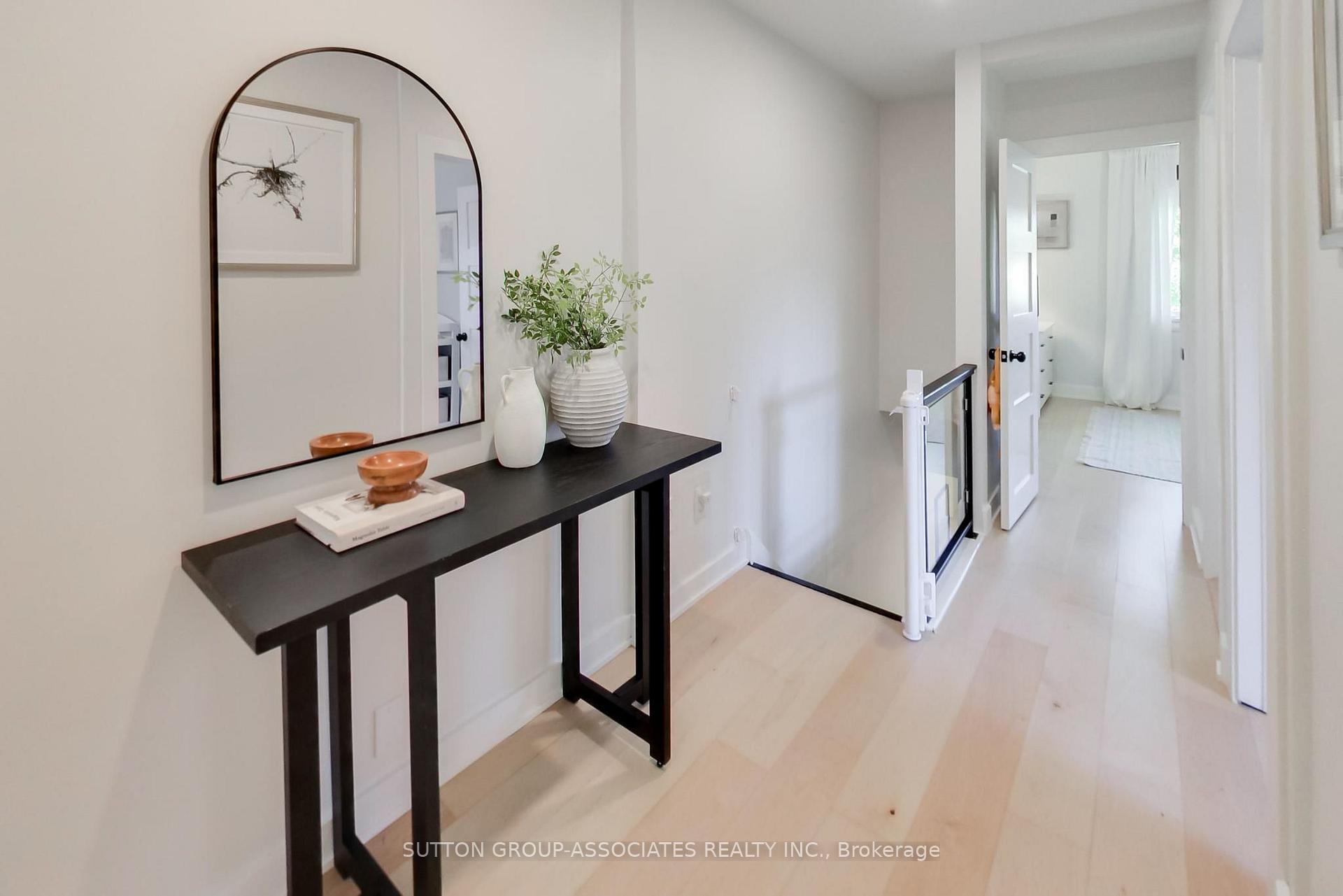 Photo 26 of 10 Winnett Avenue, Toronto, Humewood-Cedarvale — HOMEH