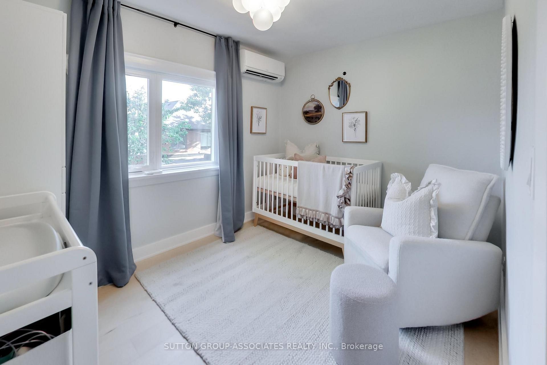 Photo 27 of 10 Winnett Avenue, Toronto, Humewood-Cedarvale — HOMEH