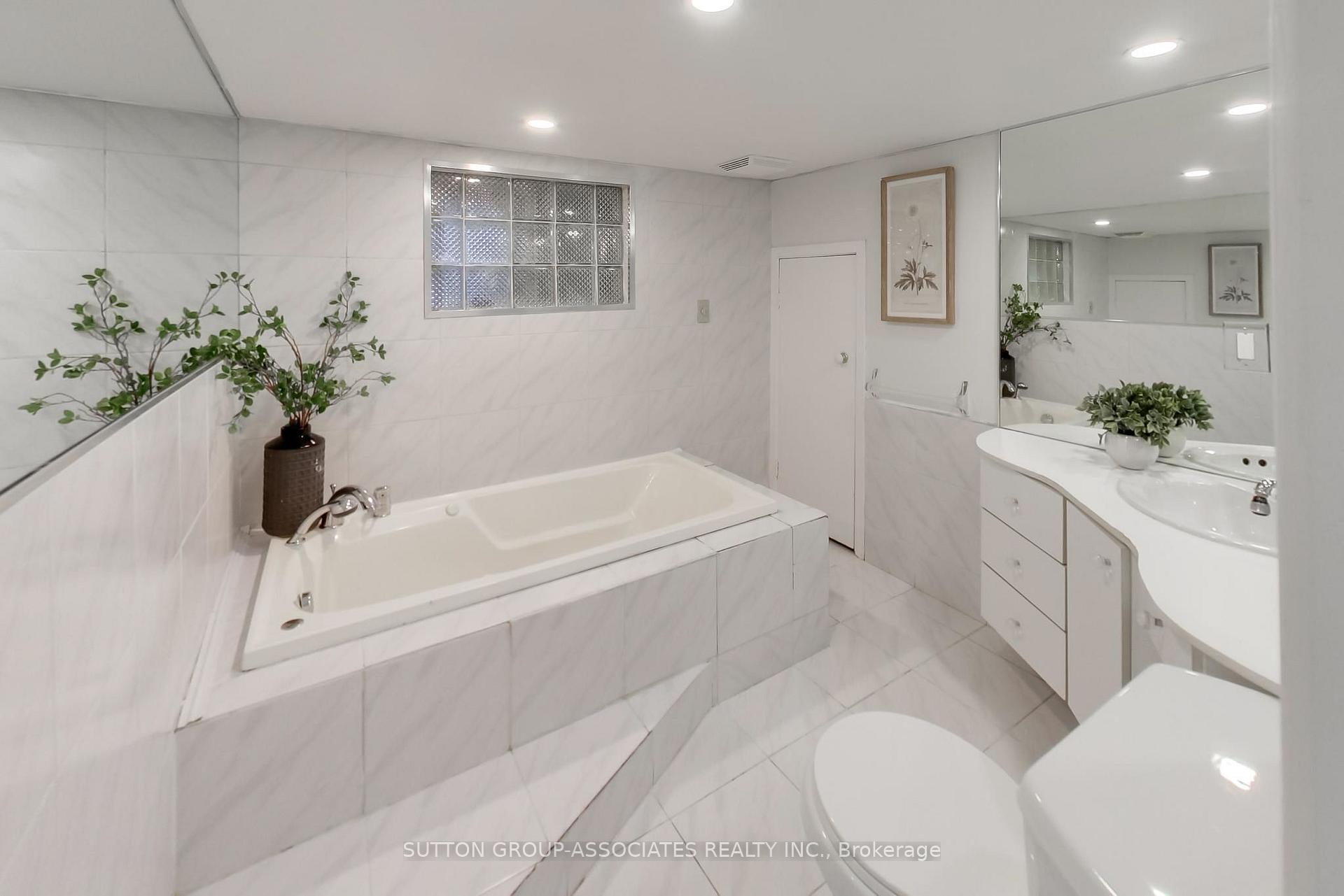 Photo 34 of 10 Winnett Avenue, Toronto, Humewood-Cedarvale — HOMEH