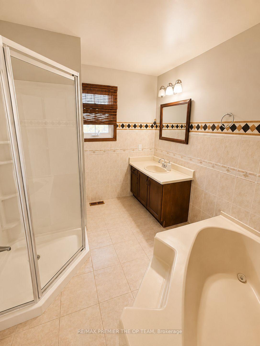 Photo 18 of Unit 3, 255 Mount Albion Road, Hamilton, Red Hill — HOMEH