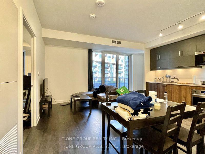 Photo 5 of Unit 612, 292 Verdale Cross, Markham, Unionville — HOMEH