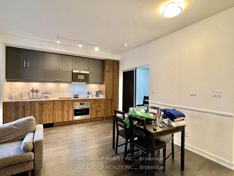 Photo 6 of Unit 612, 292 Verdale Cross, Markham, Unionville — HOMEH