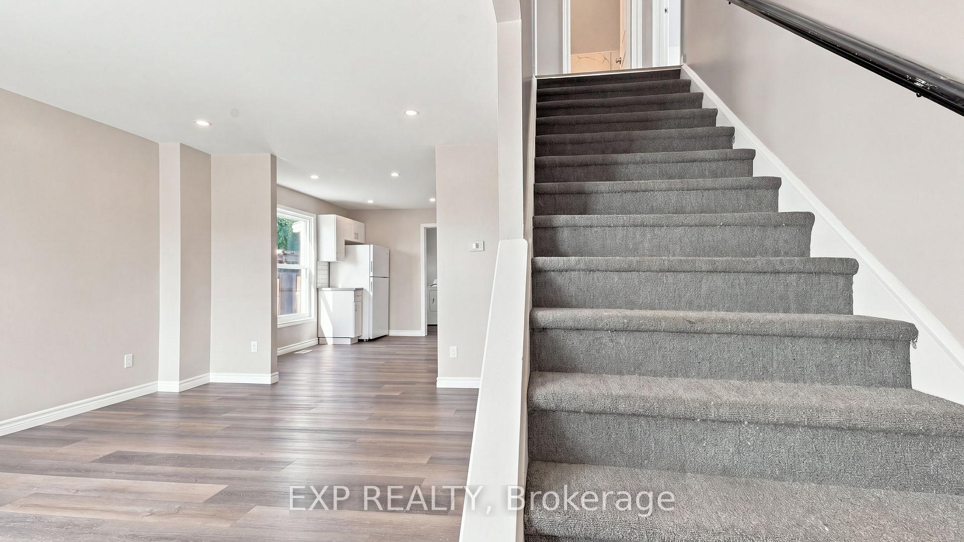 Photo 6 of 225 Grantham Avenue, St. Catharines, Facer — HOMEH