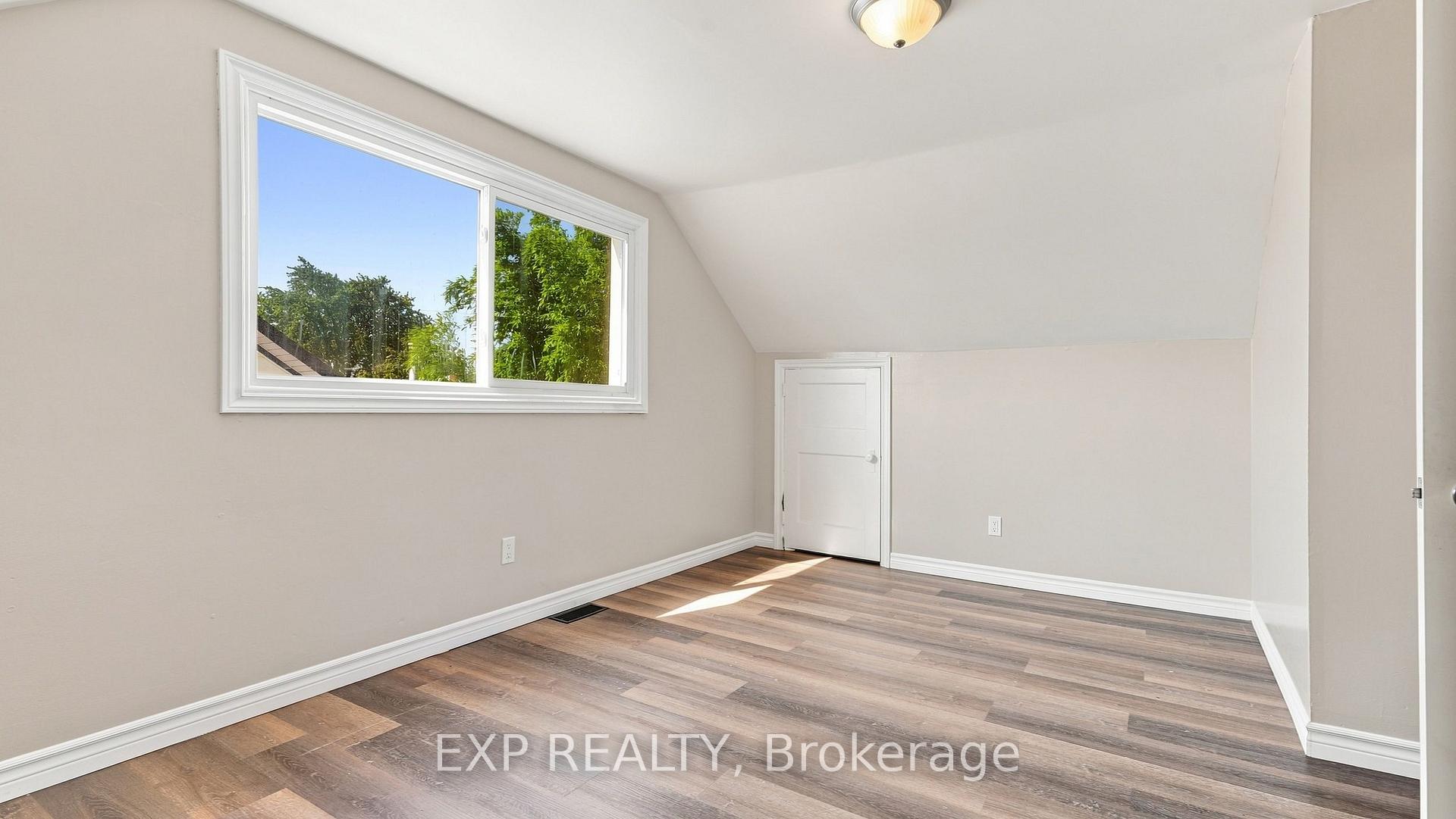 Photo 19 of 225 Grantham Avenue, St. Catharines, Facer — HOMEH