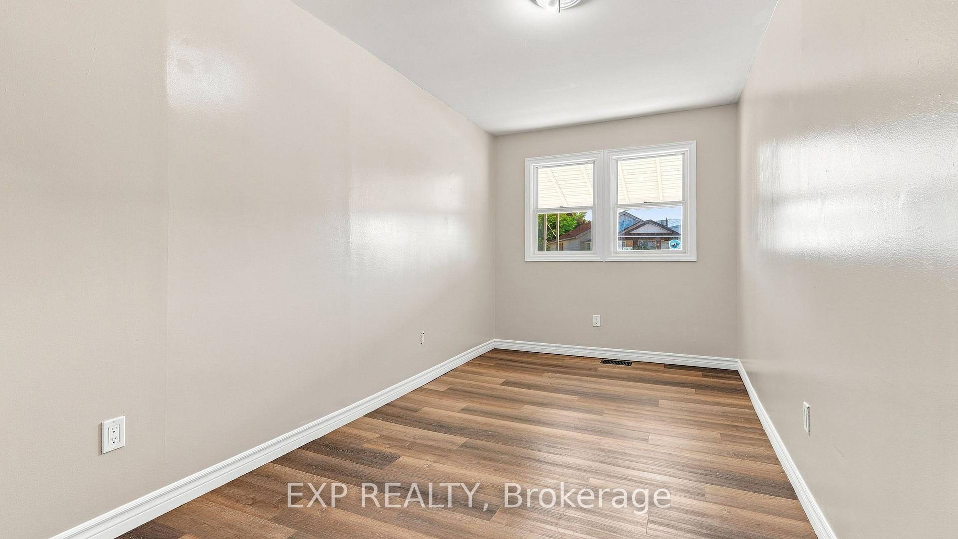 Photo 26 of 225 Grantham Avenue, St. Catharines, Facer — HOMEH
