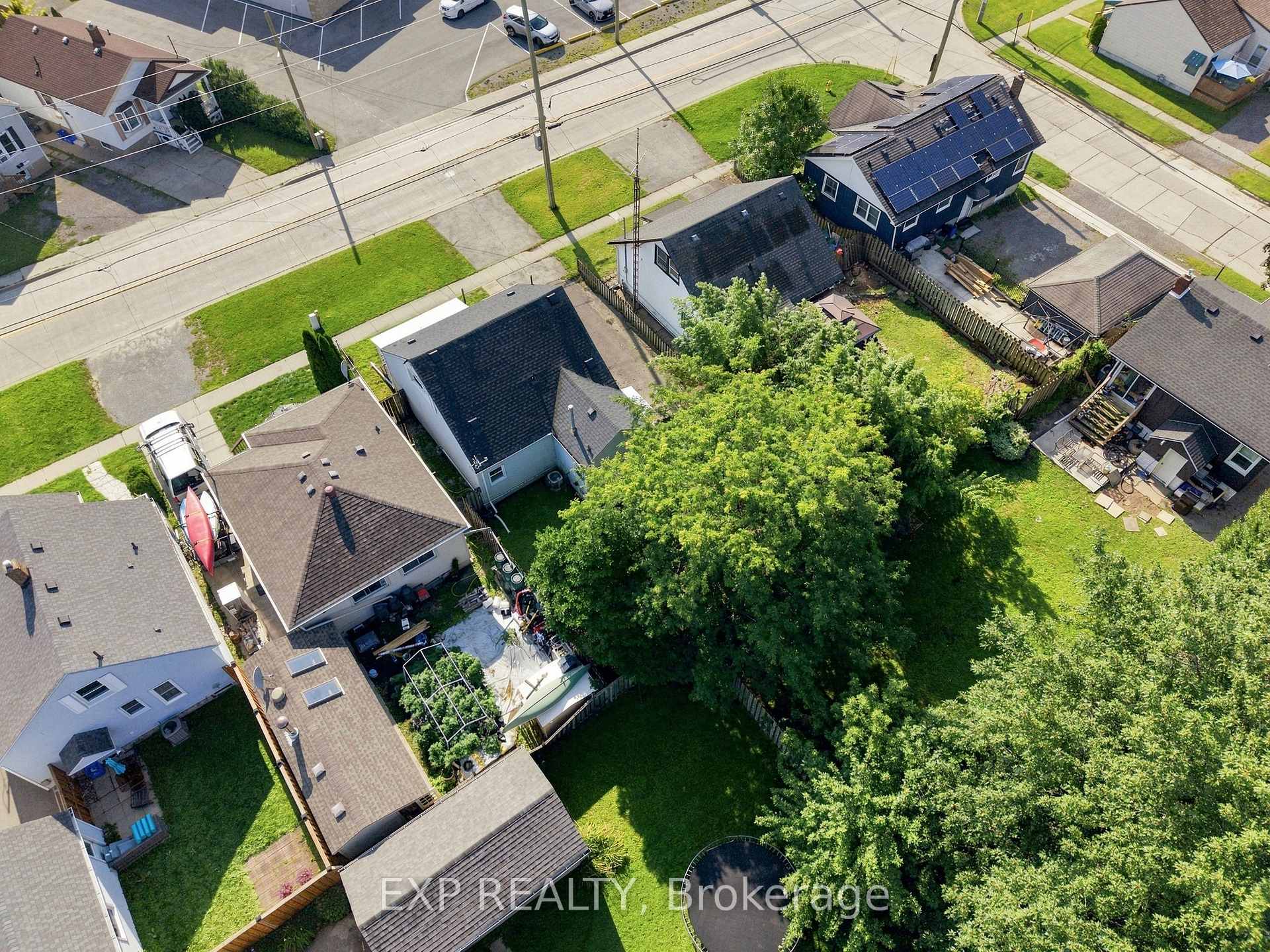 Photo 35 of 225 Grantham Avenue, St. Catharines, Facer — HOMEH