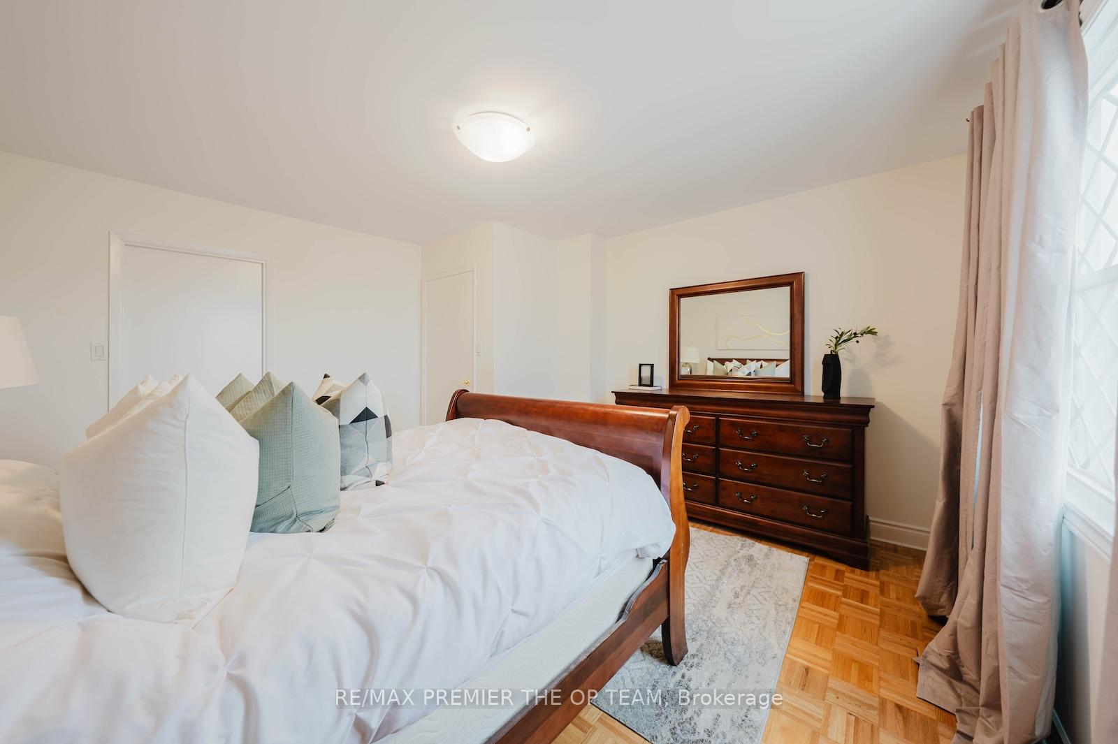 Photo 18 of 101 Skegby Road, Brampton, Brampton North — HOMEH