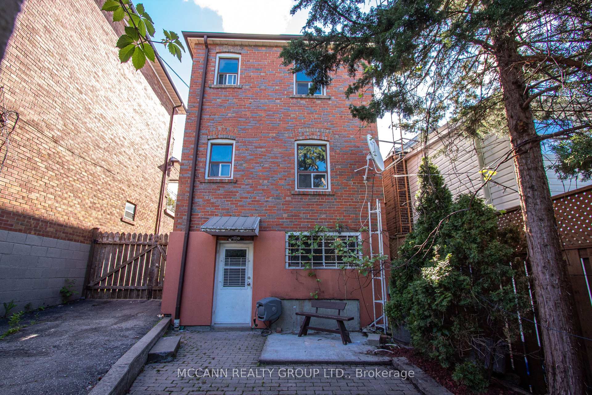 Photo 19 of Unit Bsmt, 496 Northcliffe Boulevard, Toronto, Oakwood Village — HOMEH