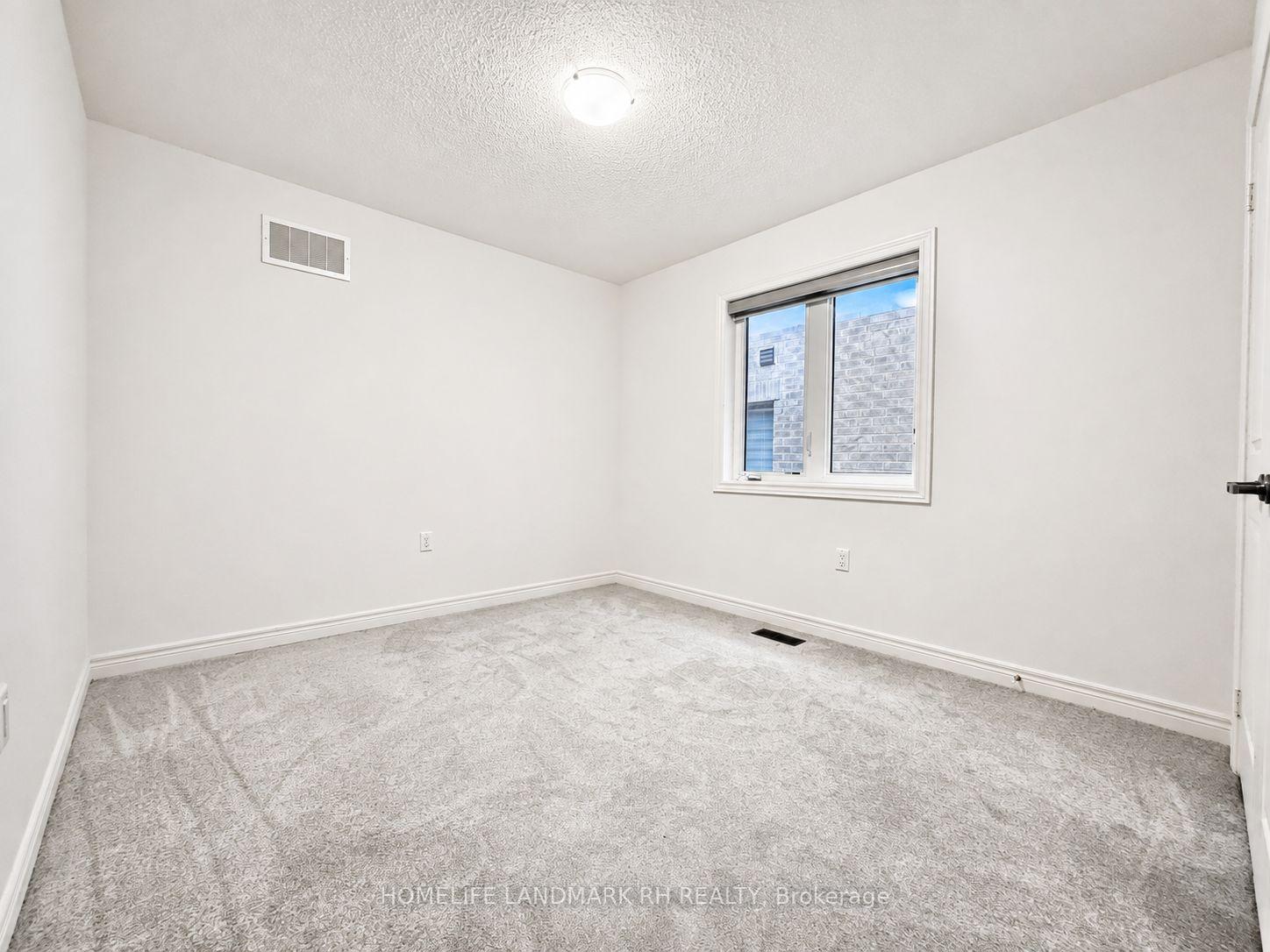 Photo 15 of 9 Crofting Crescent, Markham, Wismer — HOMEH