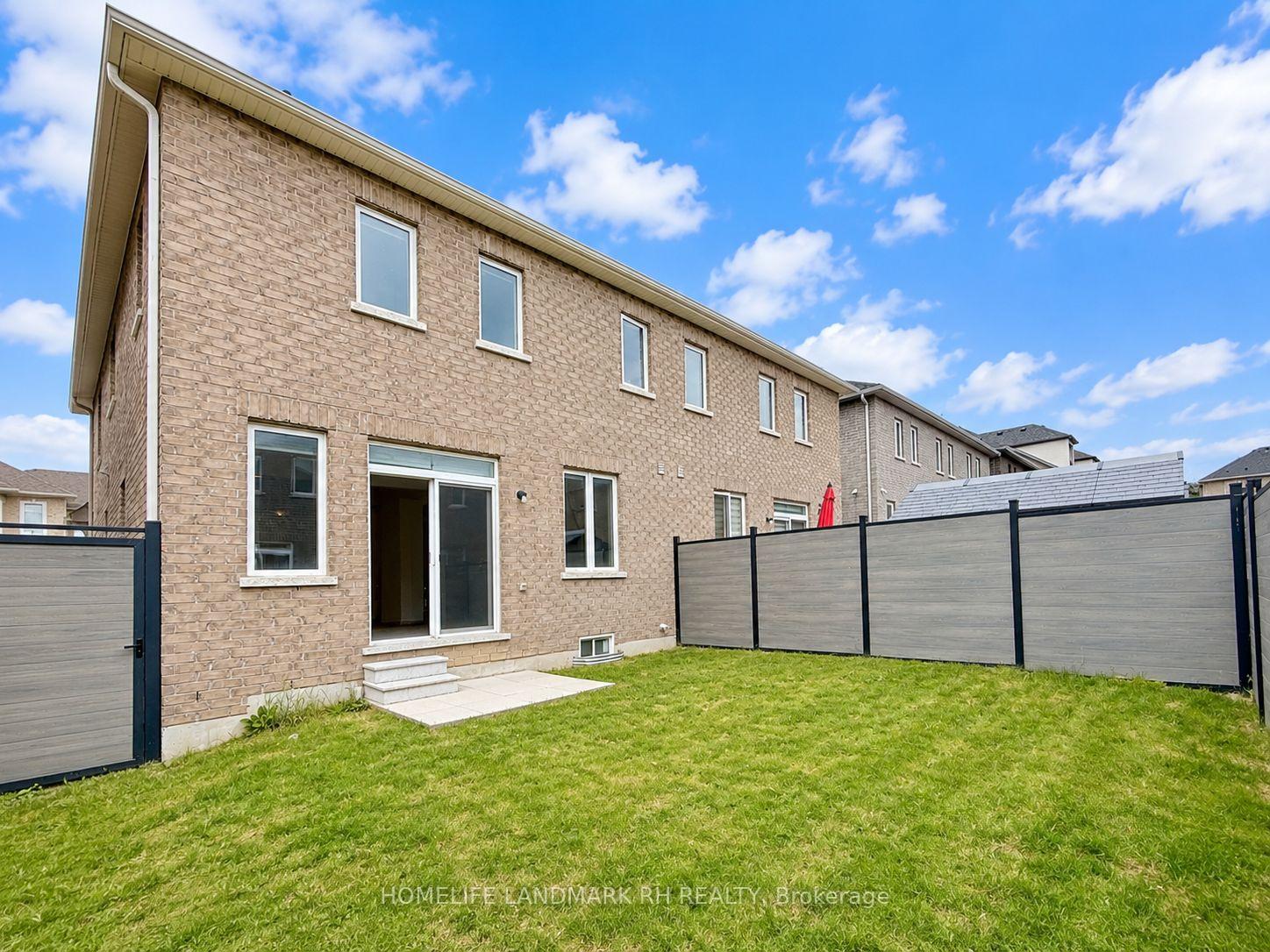 Photo 17 of 9 Crofting Crescent, Markham, Wismer — HOMEH