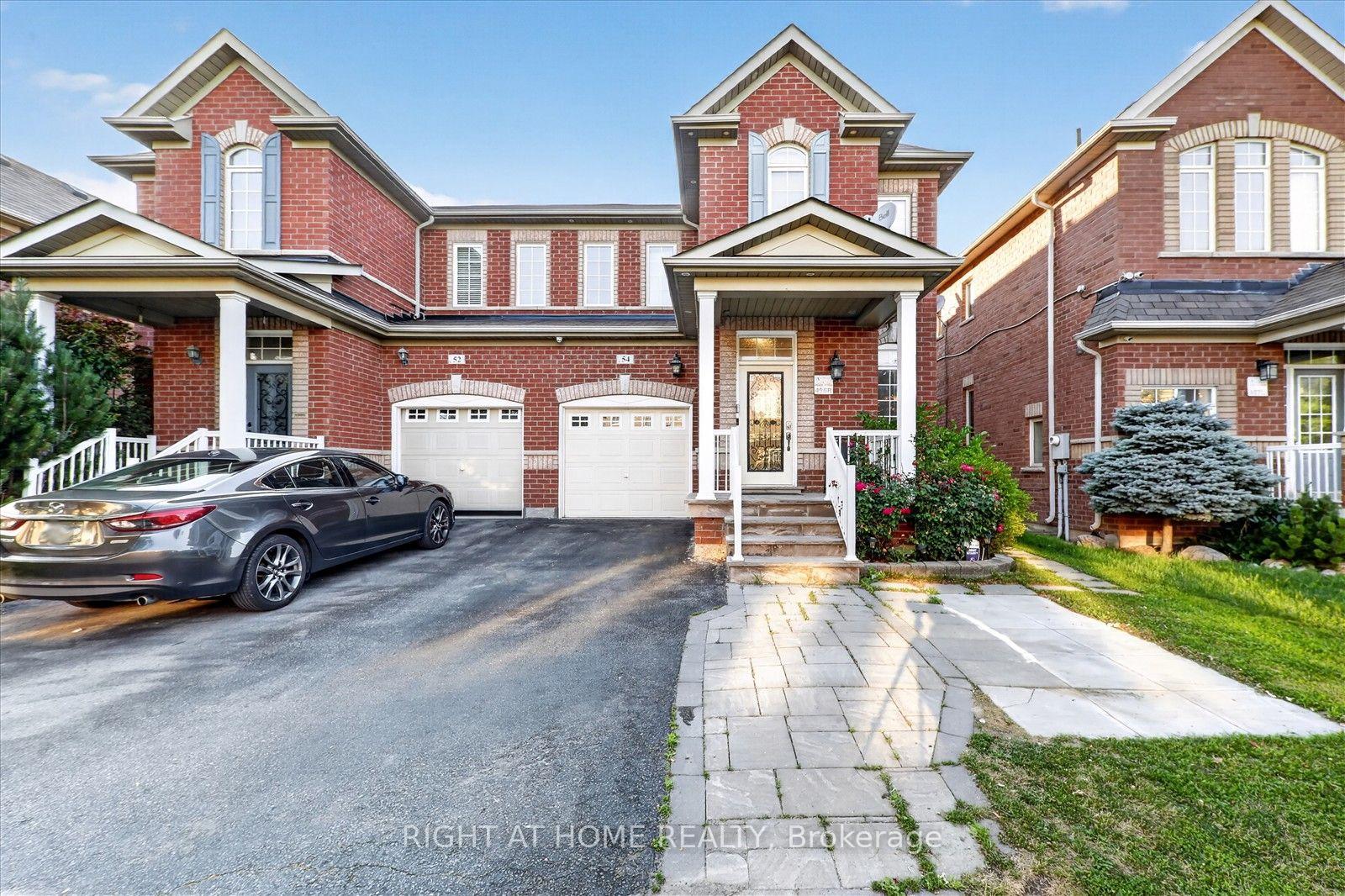 Photo 4 of 54 Boundbrook Drive, Brampton, Northwest Sandalwood Parkway — HOMEH