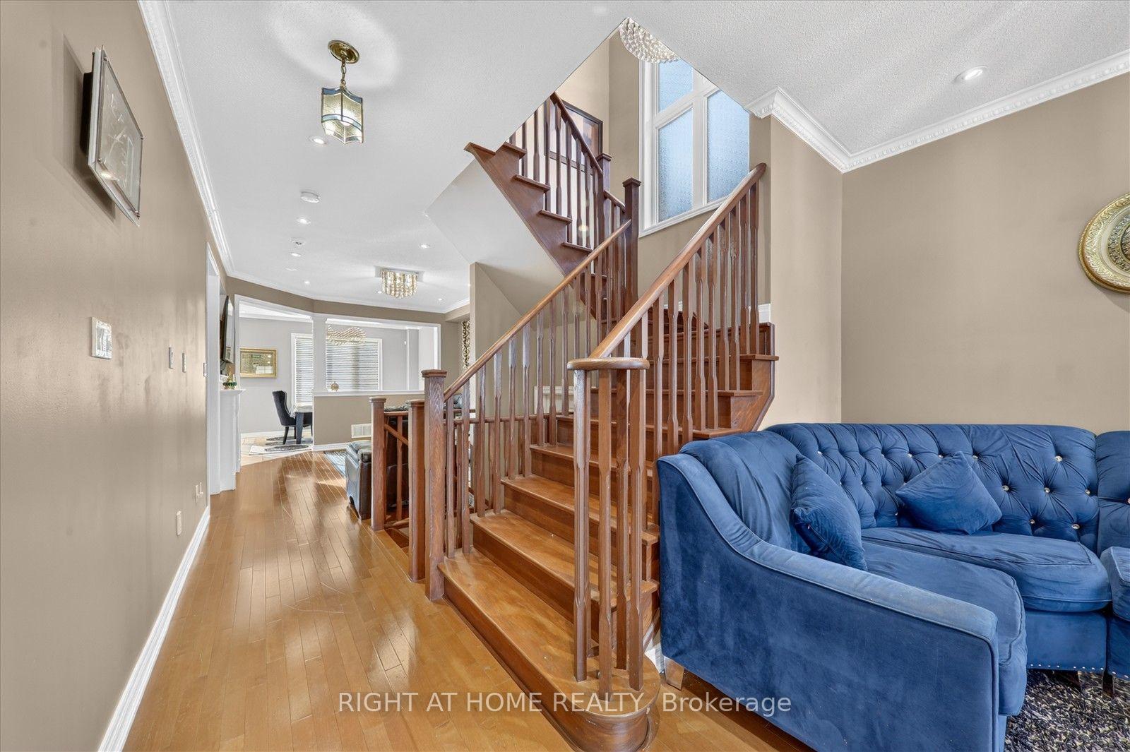 Photo 9 of 54 Boundbrook Drive, Brampton, Northwest Sandalwood Parkway — HOMEH