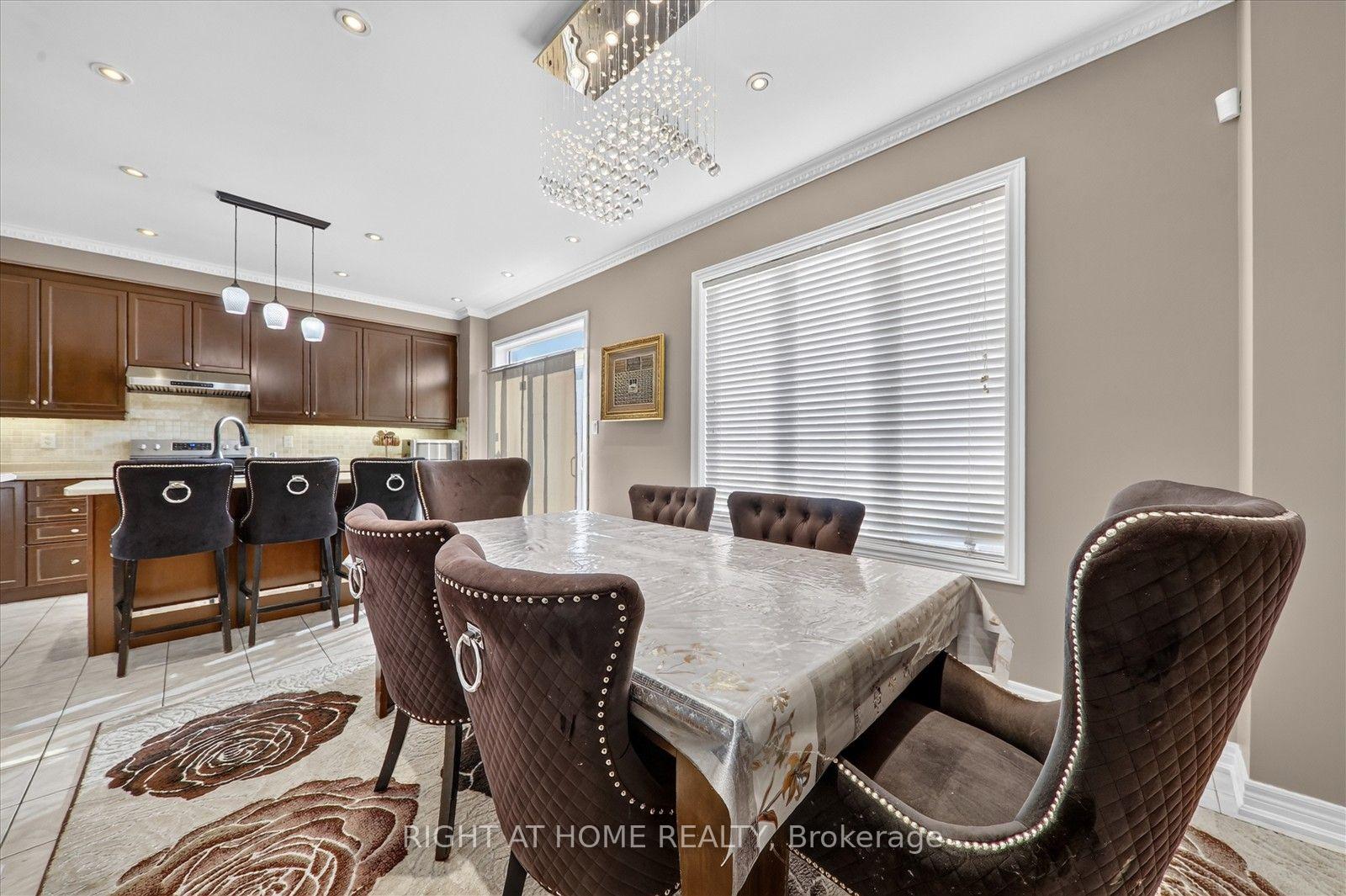 Photo 16 of 54 Boundbrook Drive, Brampton, Northwest Sandalwood Parkway — HOMEH