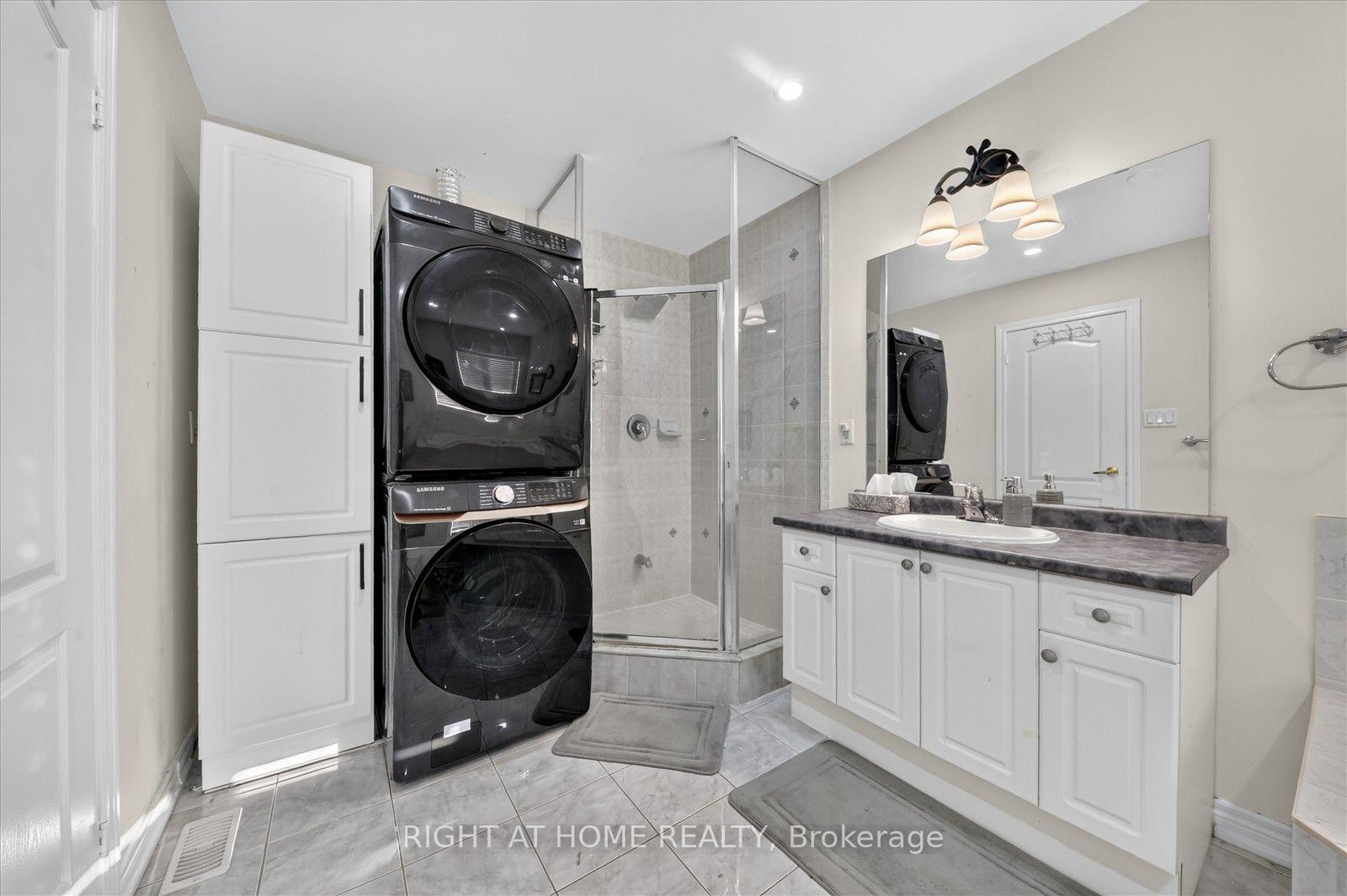Photo 28 of 54 Boundbrook Drive, Brampton, Northwest Sandalwood Parkway — HOMEH