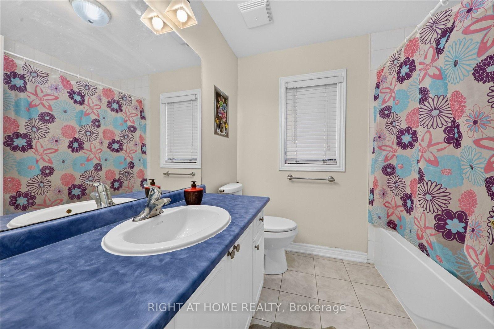 Photo 30 of 54 Boundbrook Drive, Brampton, Northwest Sandalwood Parkway — HOMEH